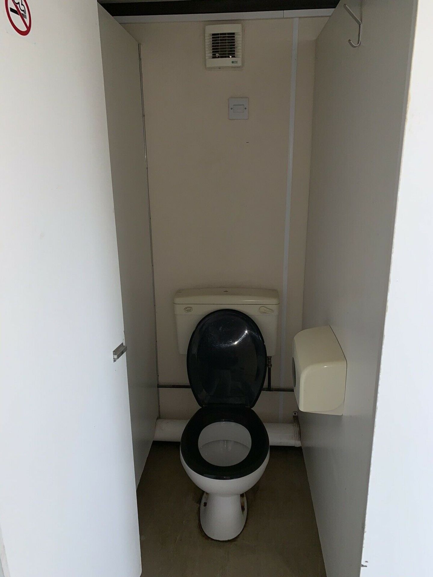 Portable Toilet Block Shower Block Toilet Containe - Image 7 of 12