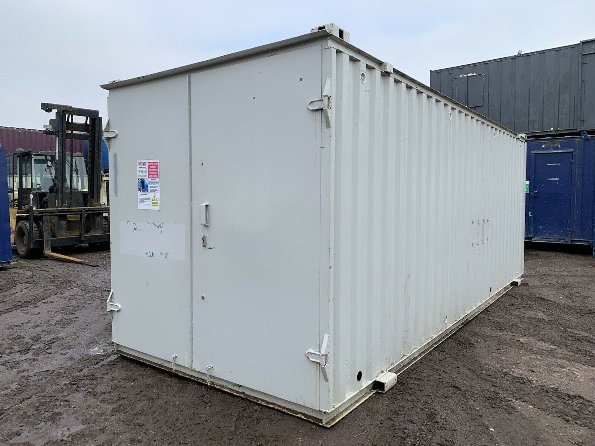 20ft Portable Storage Container Shipping Container - Image 7 of 9
