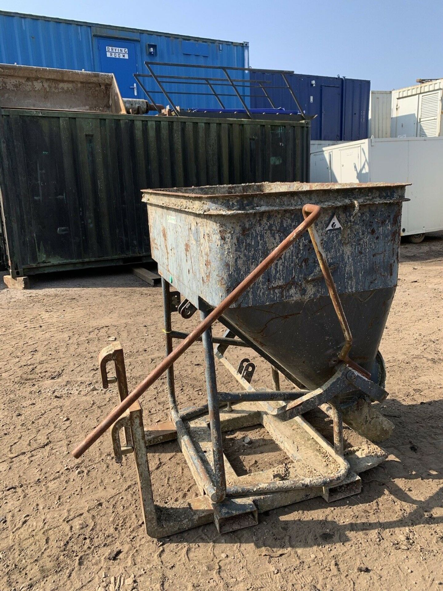 TREEMME Concrete Bucket Tipping Skip Forklift Moun