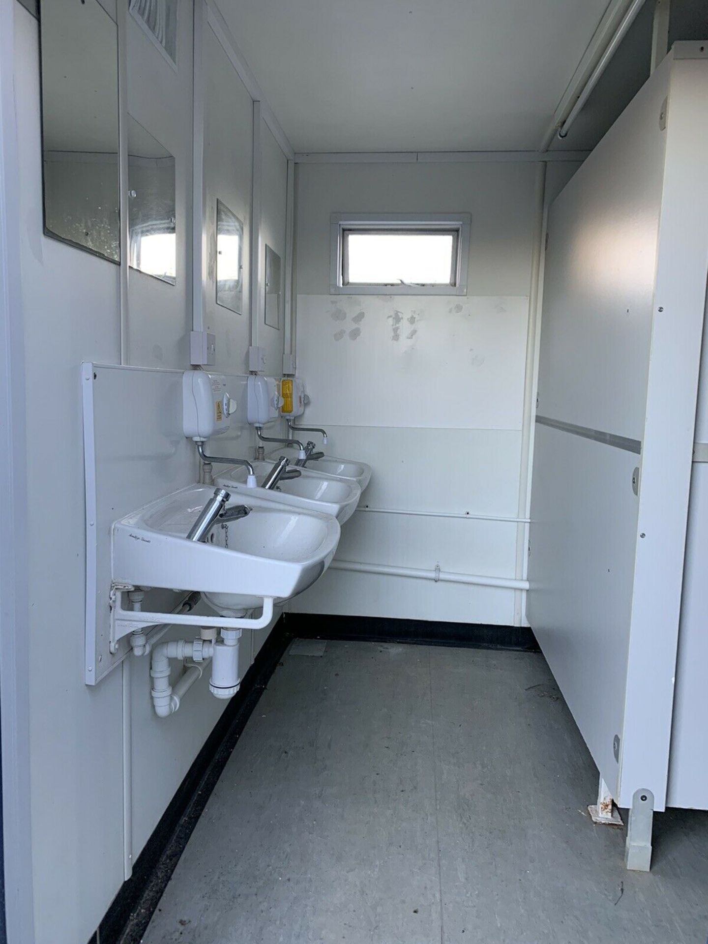 Portable Toilet Block Site Loo Cabin Steel Contain - Image 4 of 9