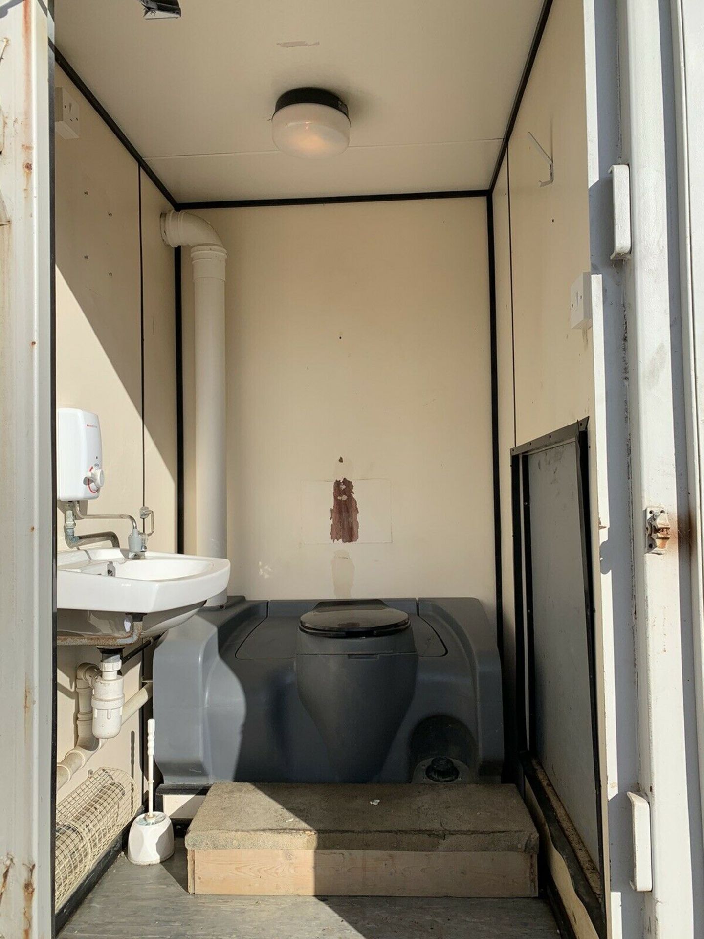 20ft Portable Site Welfare Unit Site Cabin Canteen - Image 2 of 8