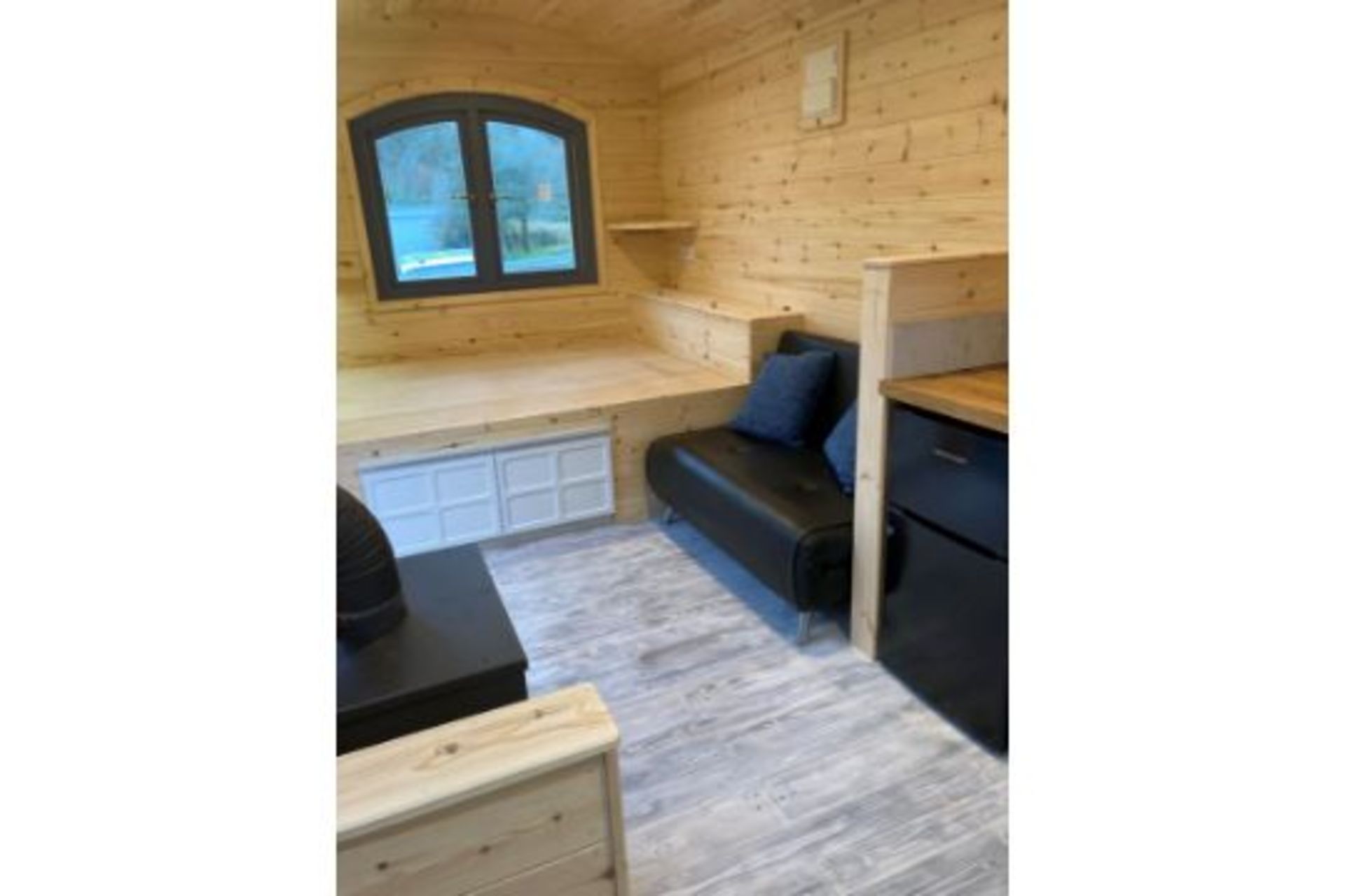 26ft Shepherds Hut - Image 16 of 39