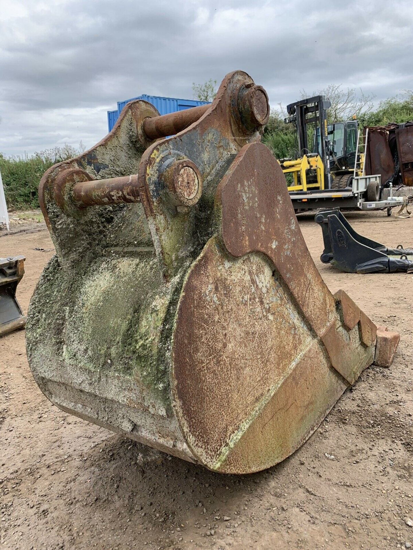 Digger Bucket 30 Ton 40 Ton 110mm - Image 3 of 5