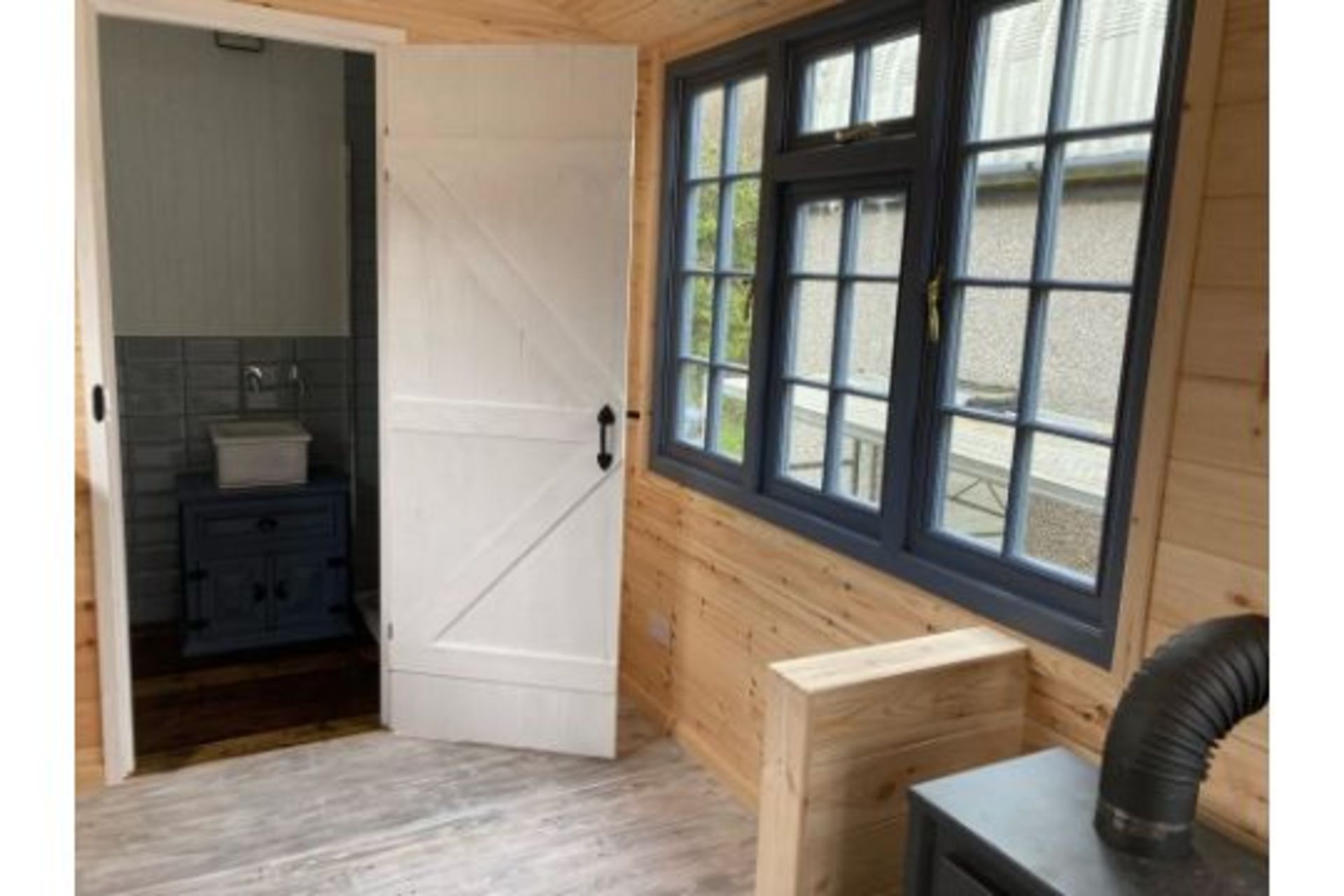 26ft Shepherds Hut - Image 5 of 39