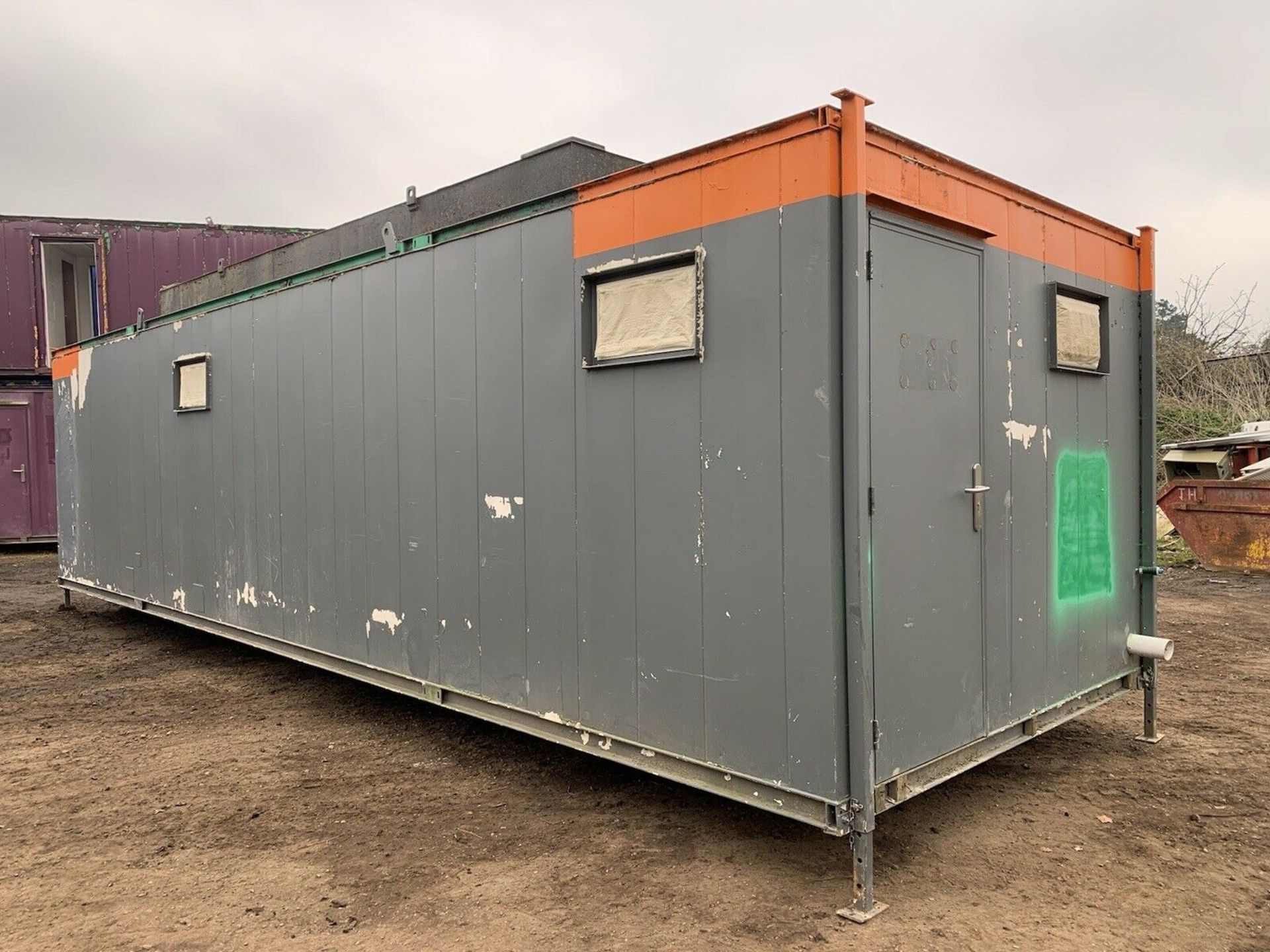 32ft Portable Toilet Block Drying Room Office Site - Image 11 of 11