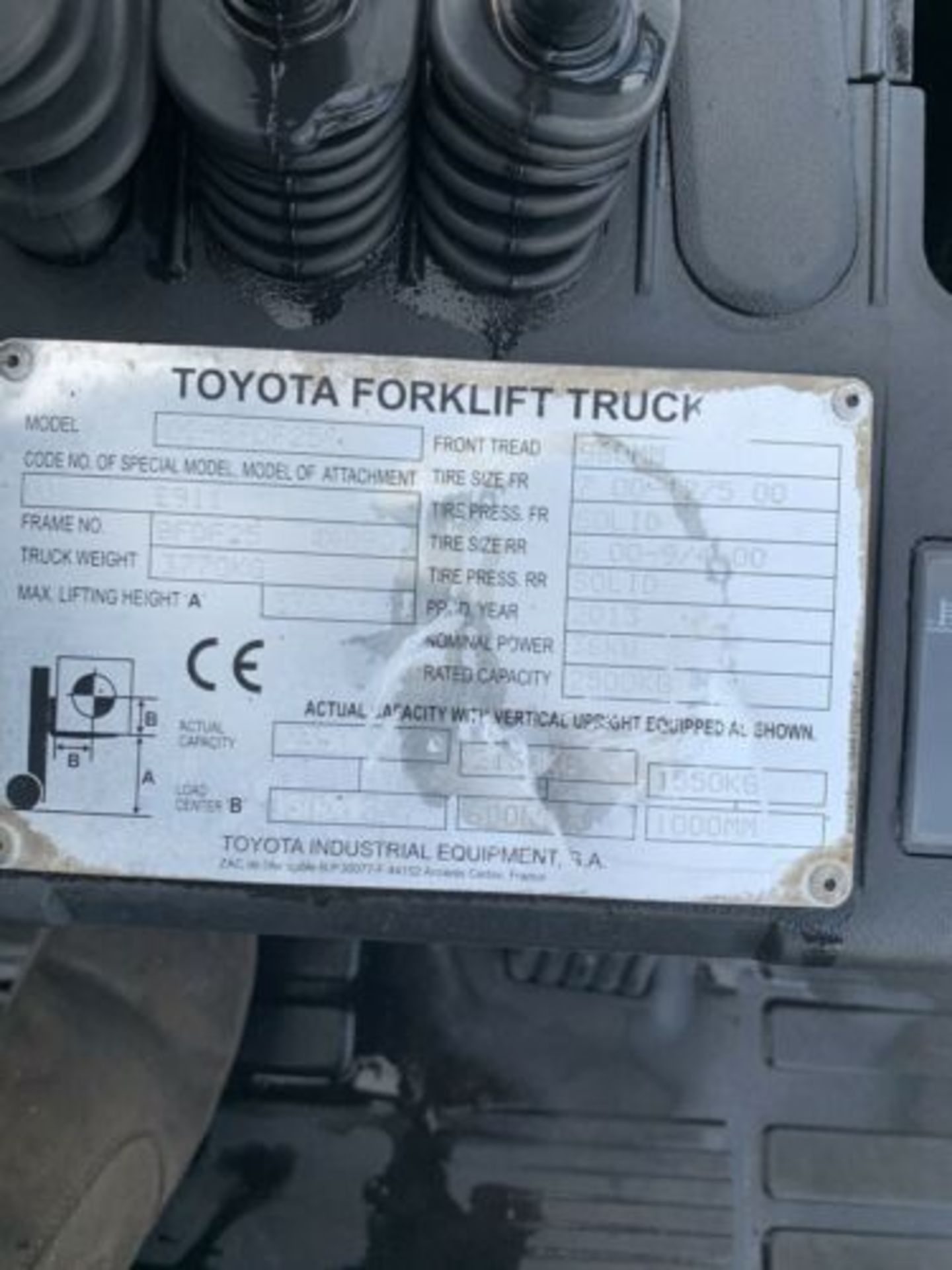 Toyota 2.5 Diesel Forklift - Image 5 of 6