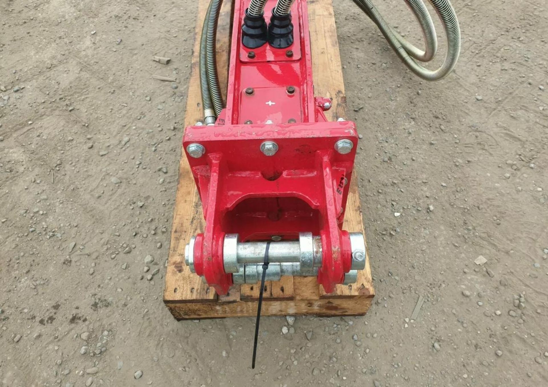 New And Unused ES Manufacturing ESB00 Rock Breaker - Image 4 of 6