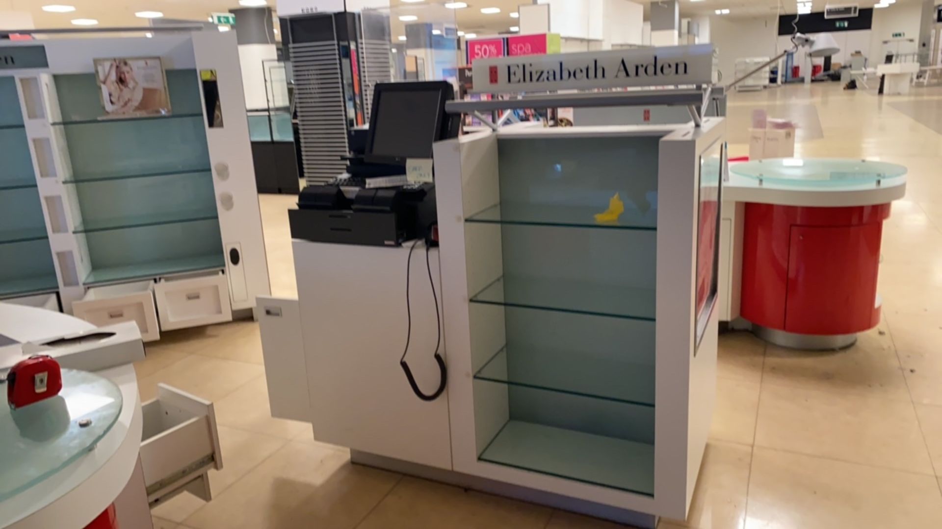 Elizabeth Arden Pay And Display Unit