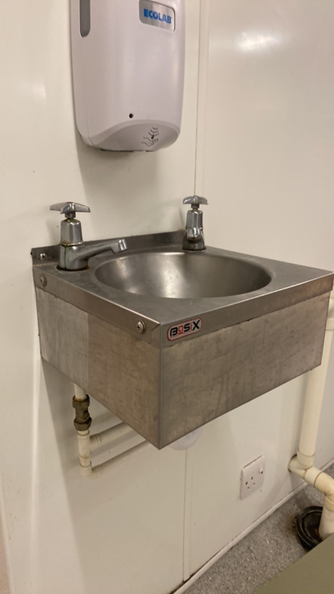 Basix Hand Wash Sink - Image 3 of 3