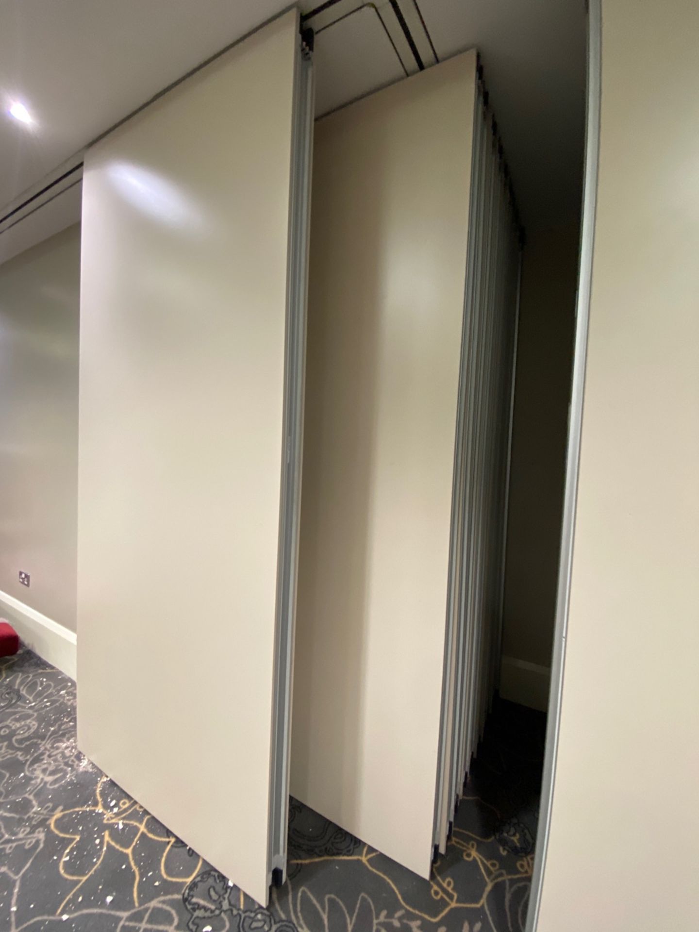 Accordial Partition Wall X21 - Image 2 of 4