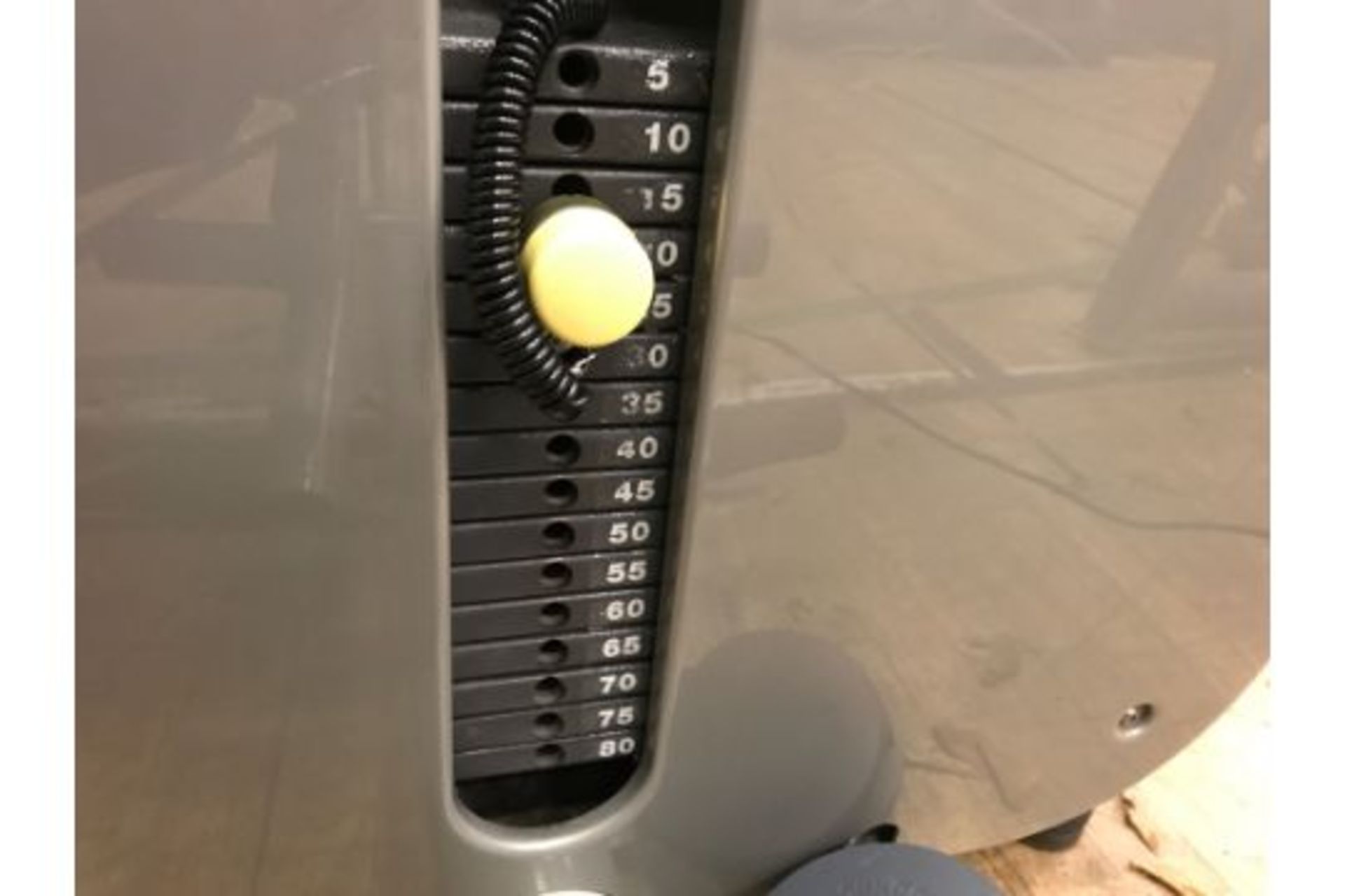 Technogym adductor machine - Image 5 of 6