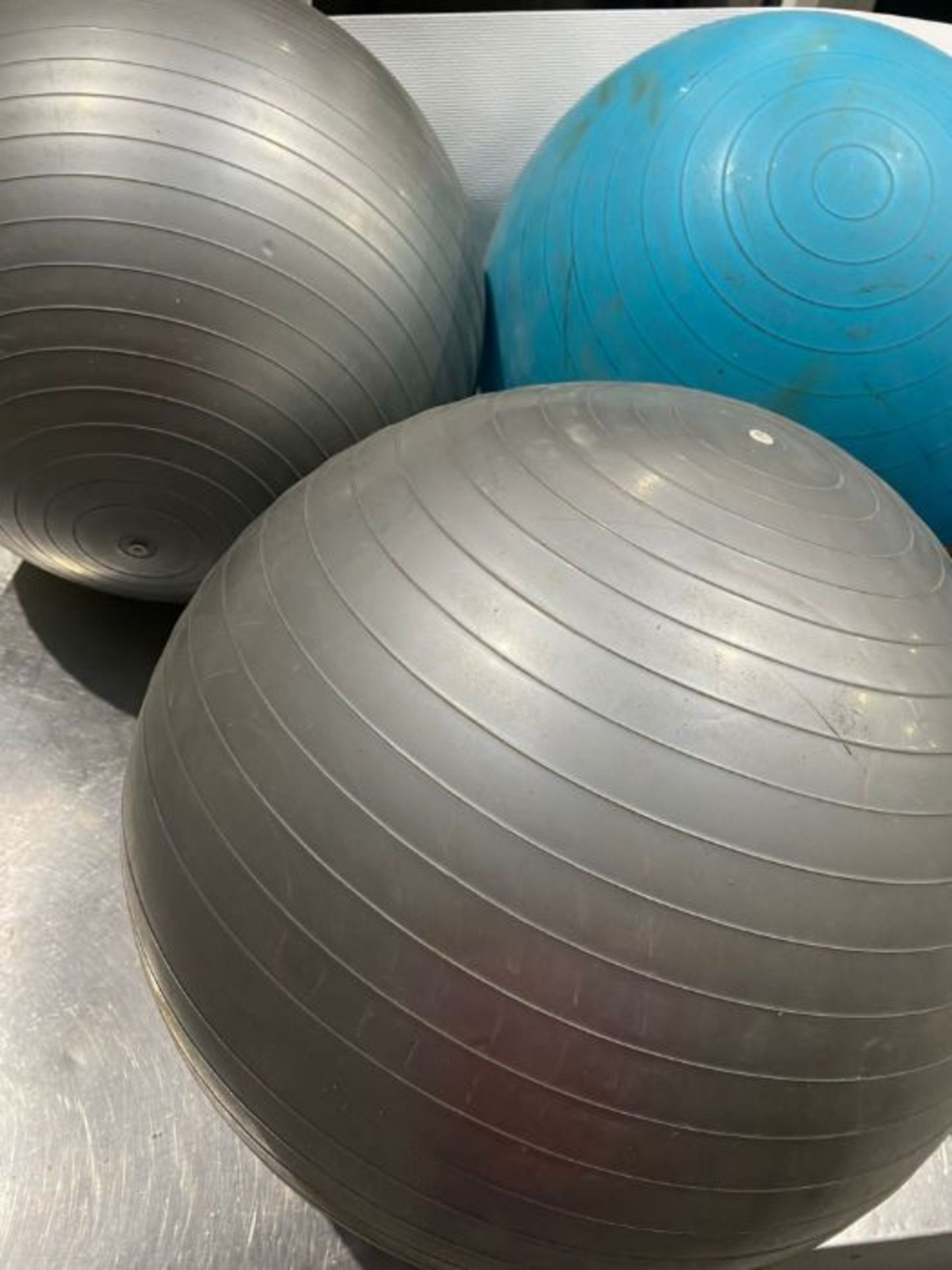 Selection of Exercise Balls - Image 3 of 3