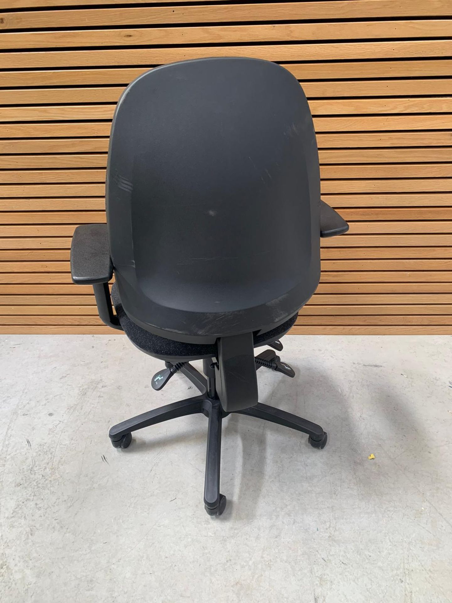 Black Commercial Grade Office Chair - Image 3 of 8