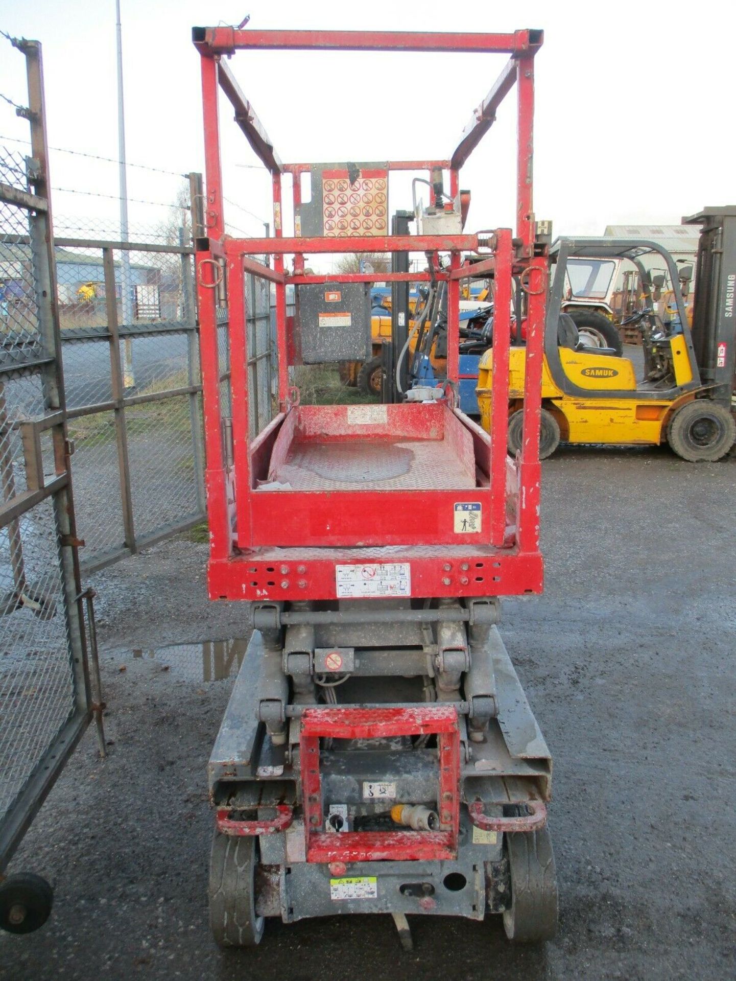 2013 Skyjack SJ3219 Scissor Lift Access Platform cherry picker genie 1932 - Image 6 of 6