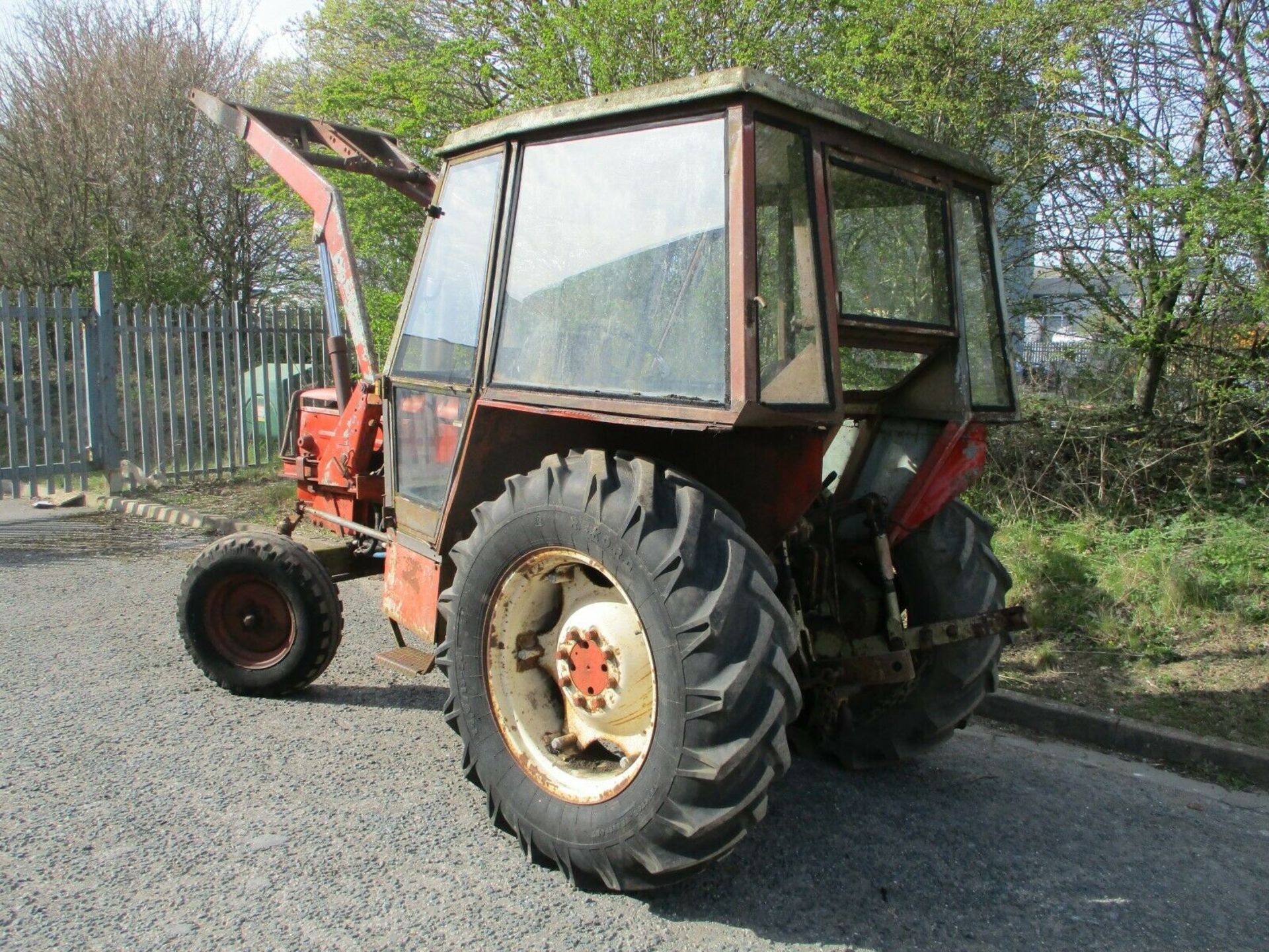 Zetor 5718 tractor & Loader 58 hp - Image 3 of 9