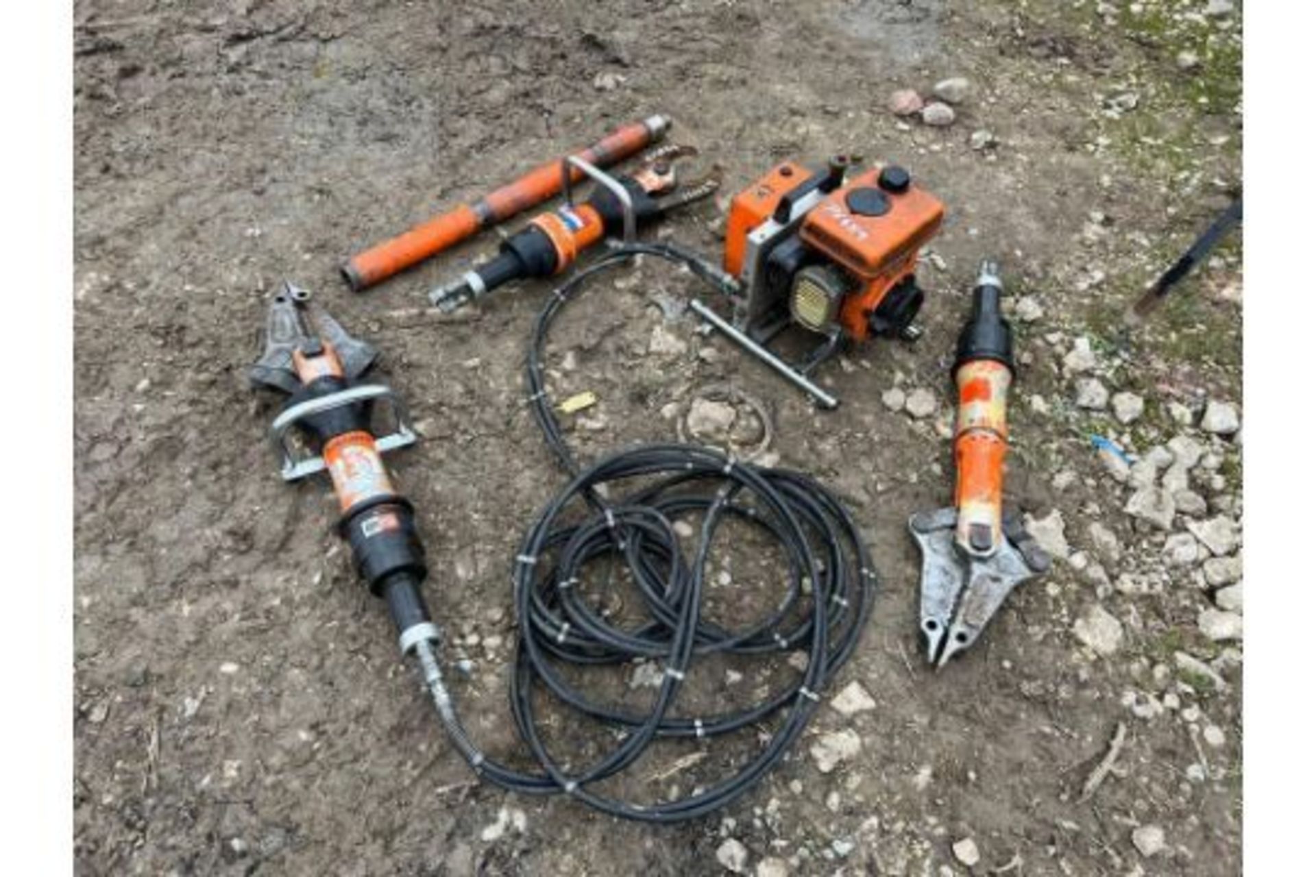 Holmatro 2035 PU Rescue Equipment Bundle With Hose - Image 2 of 10