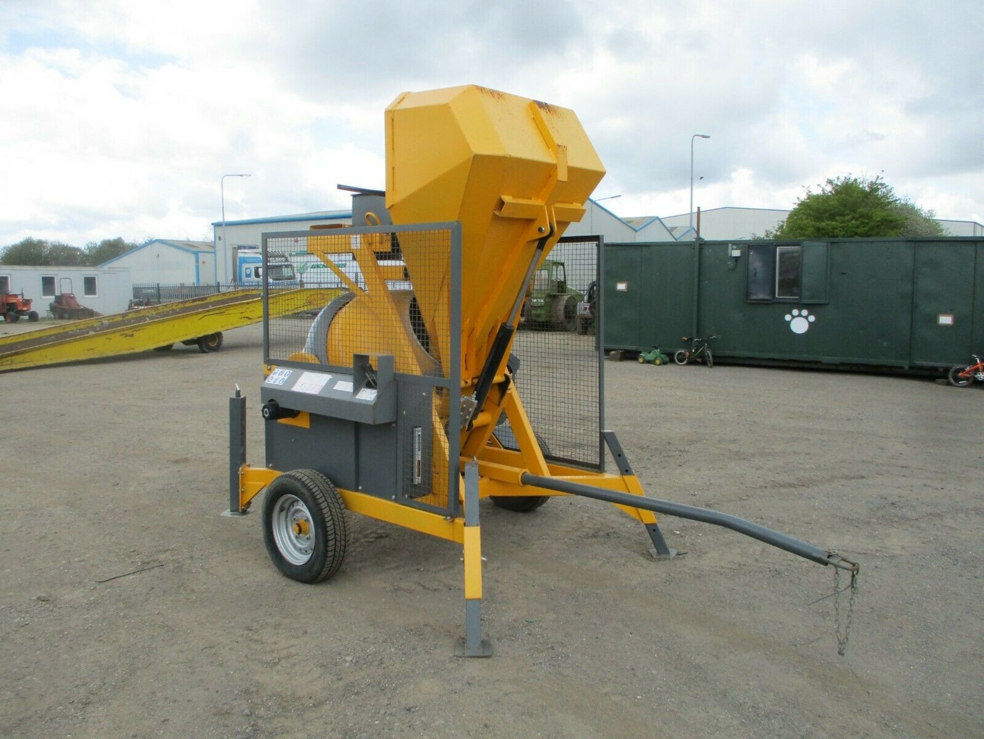 2019 Altrad Belle RB500B self loading diesel cement mixer - Image 4 of 8