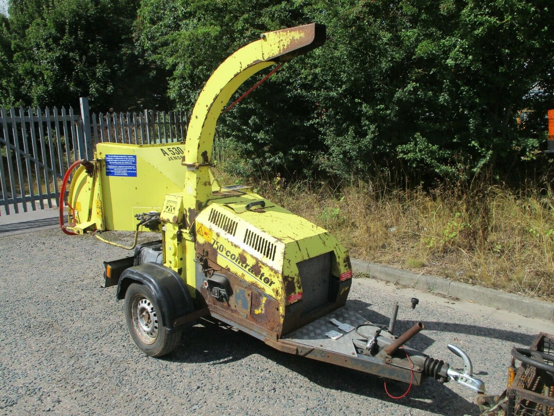 2010 Jensen A 530 Wood Chipper kubota engine shredder timberwolf bearcat - Image 8 of 12