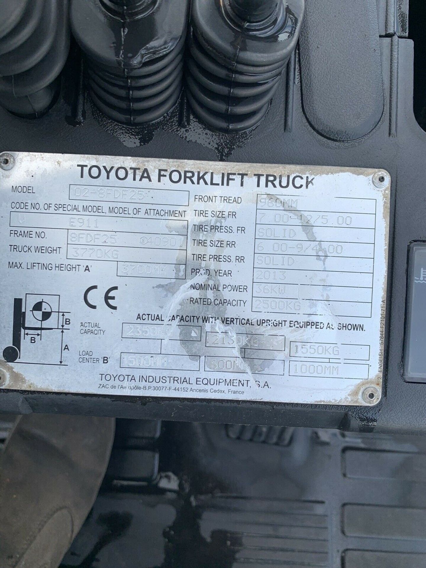 Toyota 2.5 Diesel Forklift - Image 4 of 8