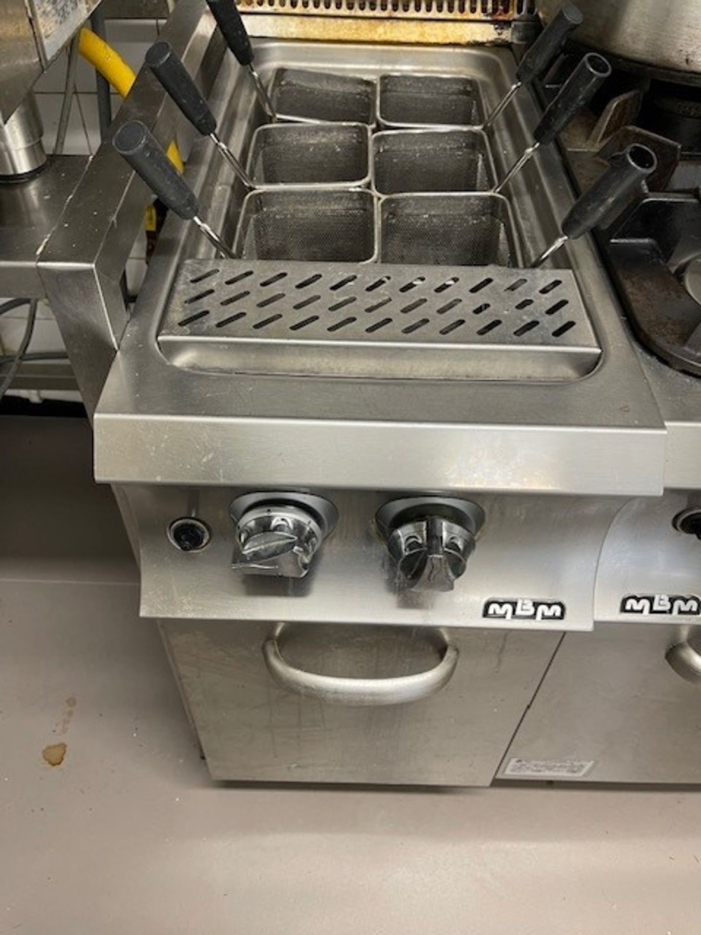 Gas Range GPL with Gas Oven - Image 4 of 4