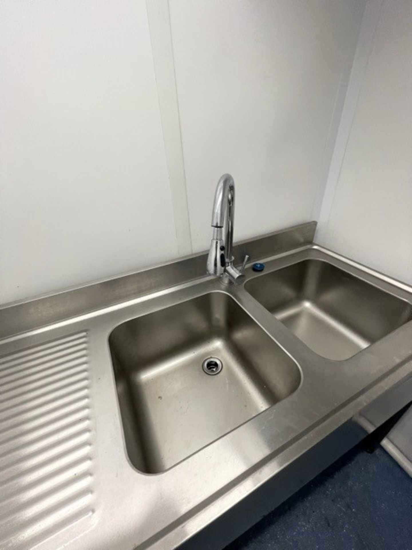 Commercial Sink Stainless Steel 2 Bowls Including - Image 4 of 5
