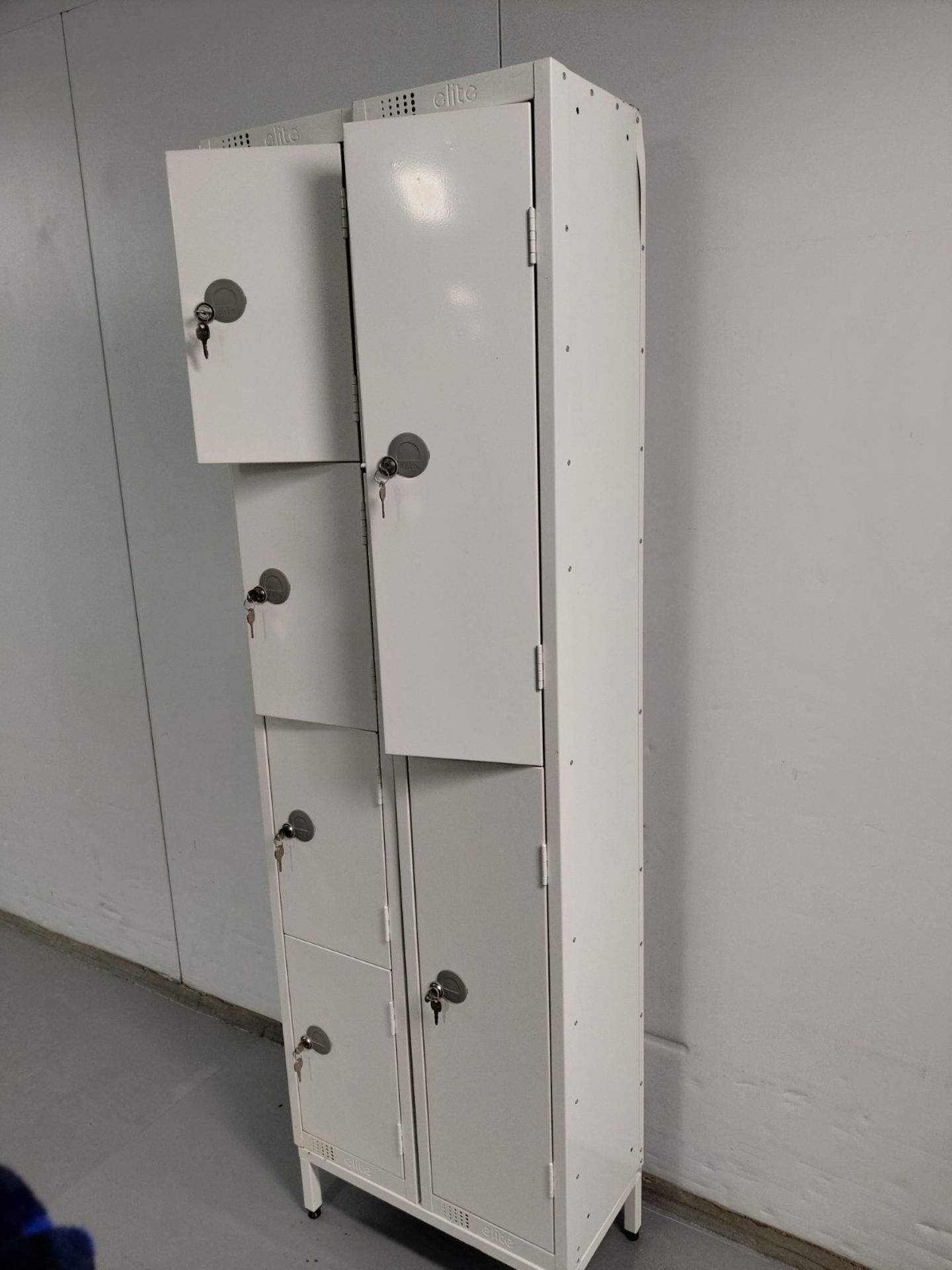 Metal Lockers with Stand - Image 3 of 5