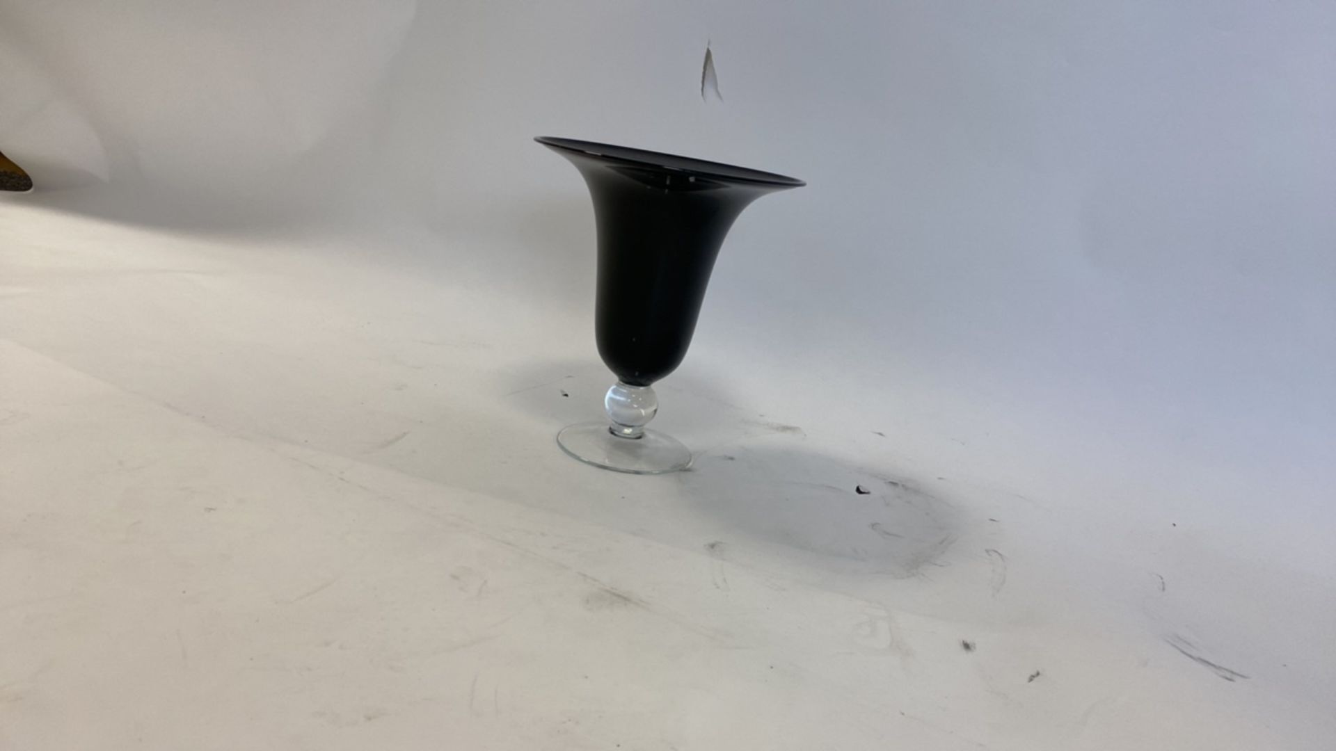 Black Freestanding Vase - Image 3 of 4