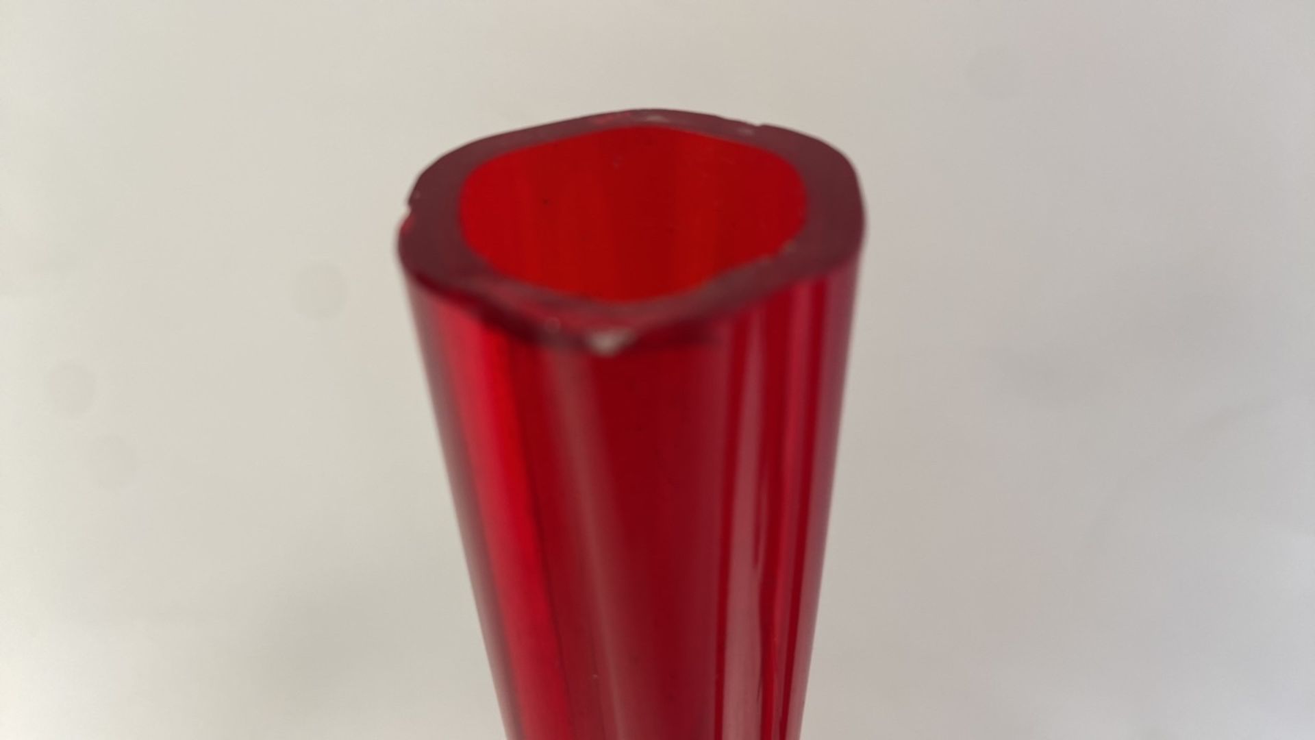 Vintage Italian Twisted Stretch Red Vase - Image 5 of 5