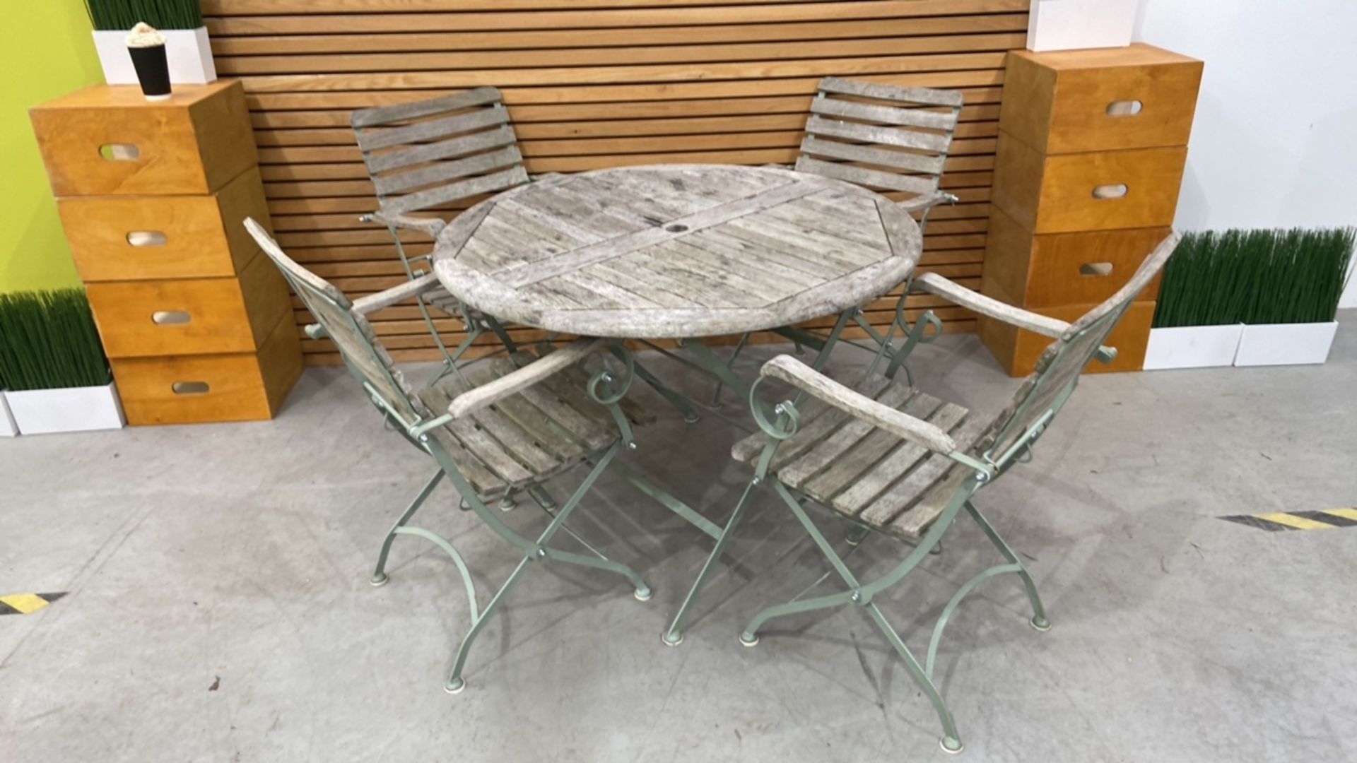 Laura Ashley Outside Table & Chairs - Image 6 of 10