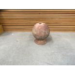 Clay Ornimental Ball With Stand