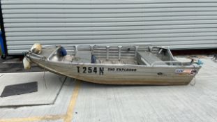 T254N 390 Explorer Boat