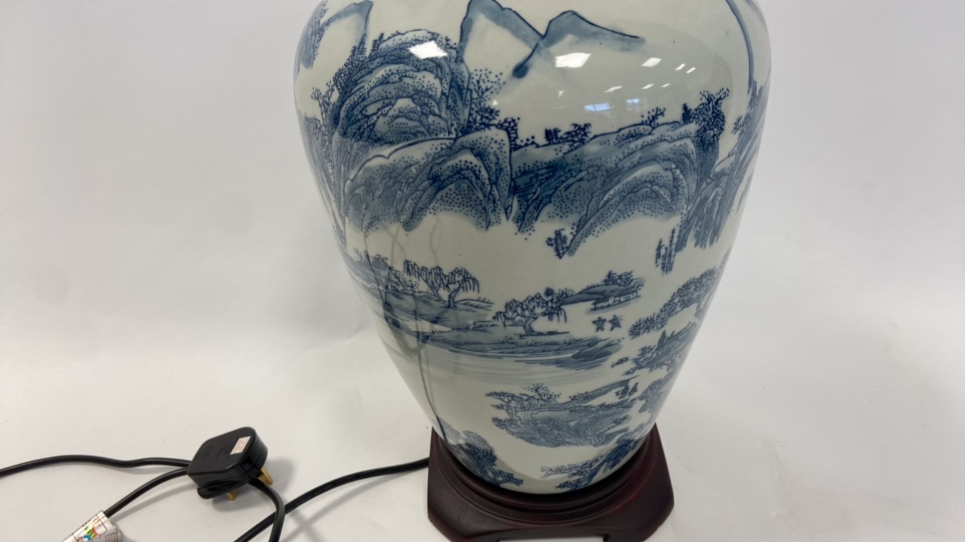 Mandarin arts Lamp - Image 2 of 7