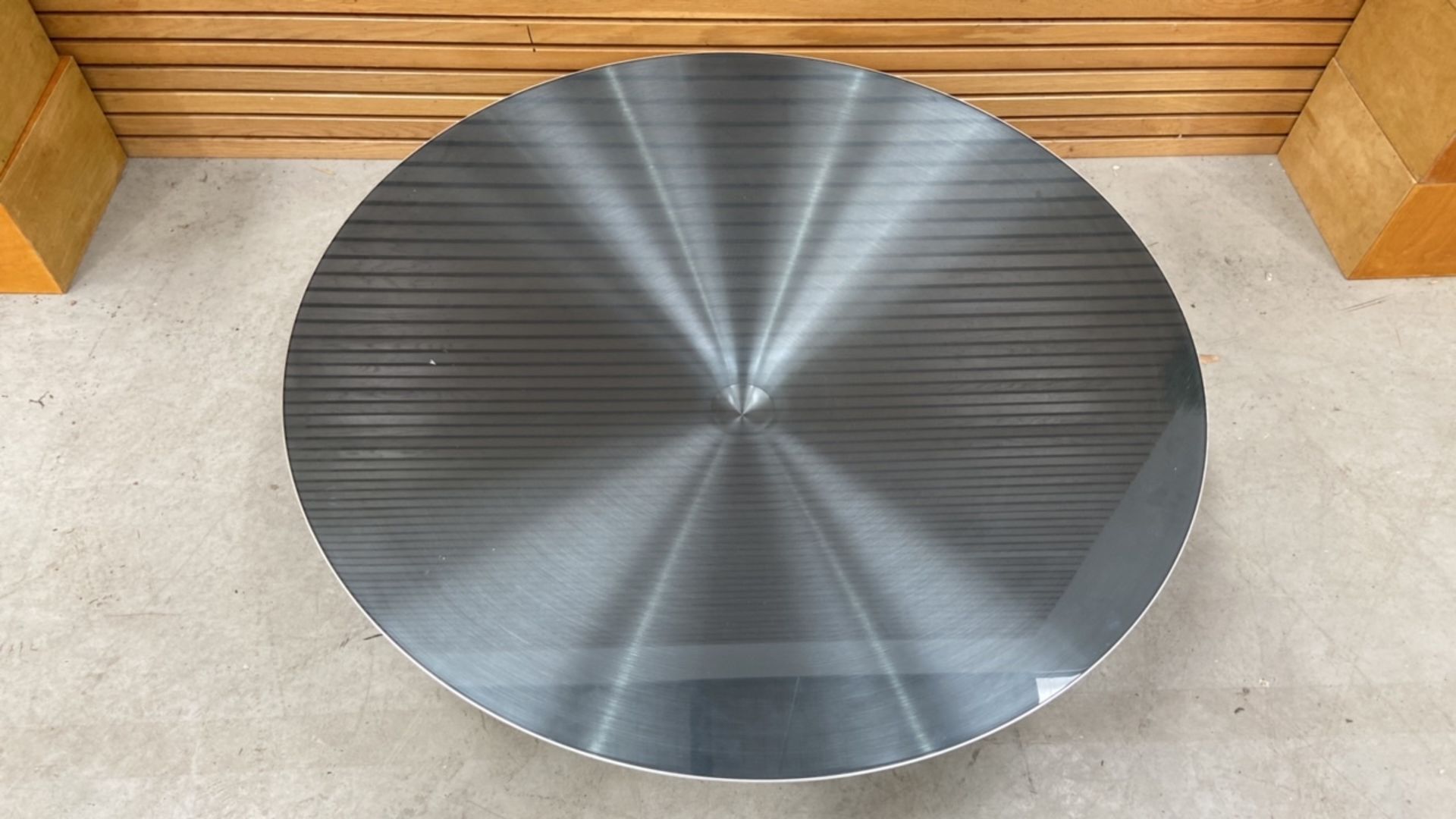 Round Coffee Table - Image 2 of 3