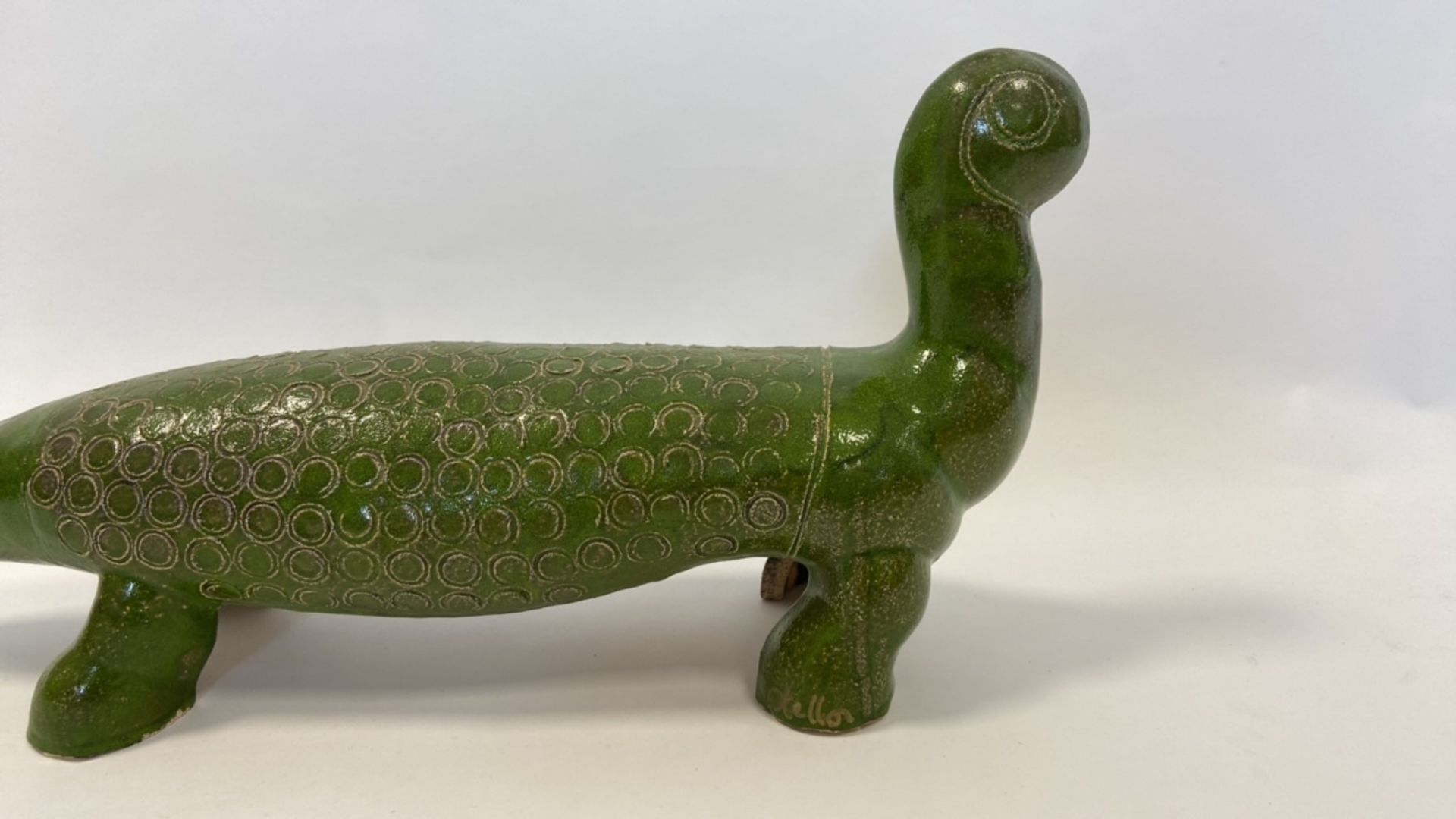 Tortoise one end & Platypus Green Orniment - Image 6 of 8