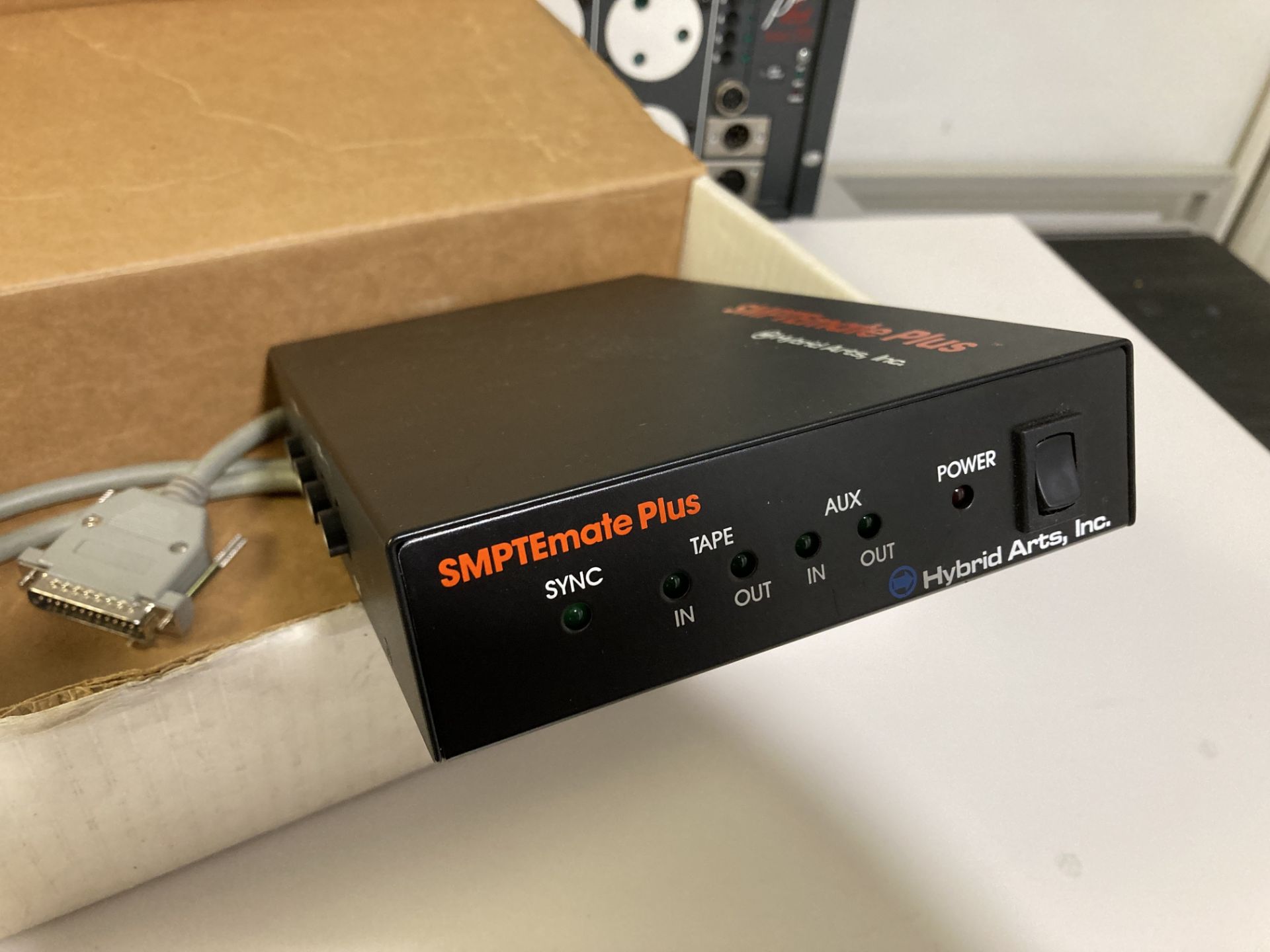 Hybrid Arts SMPTE Mate Plus sync Box for Atari Computers - Image 2 of 2