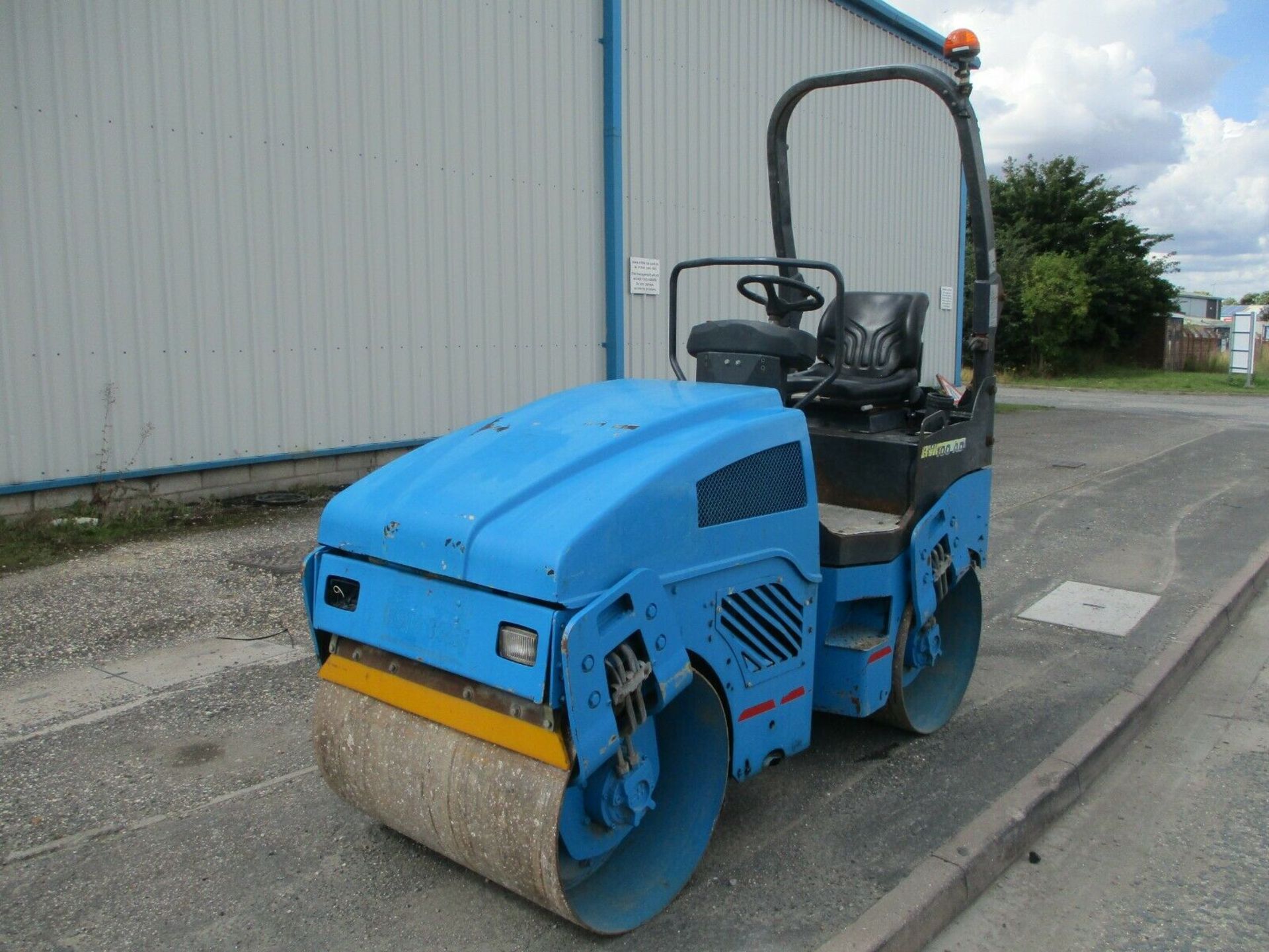 2007 Bomag BW 100 Terex benford tv 100 120 80 vibrating roller ride on - Image 2 of 9