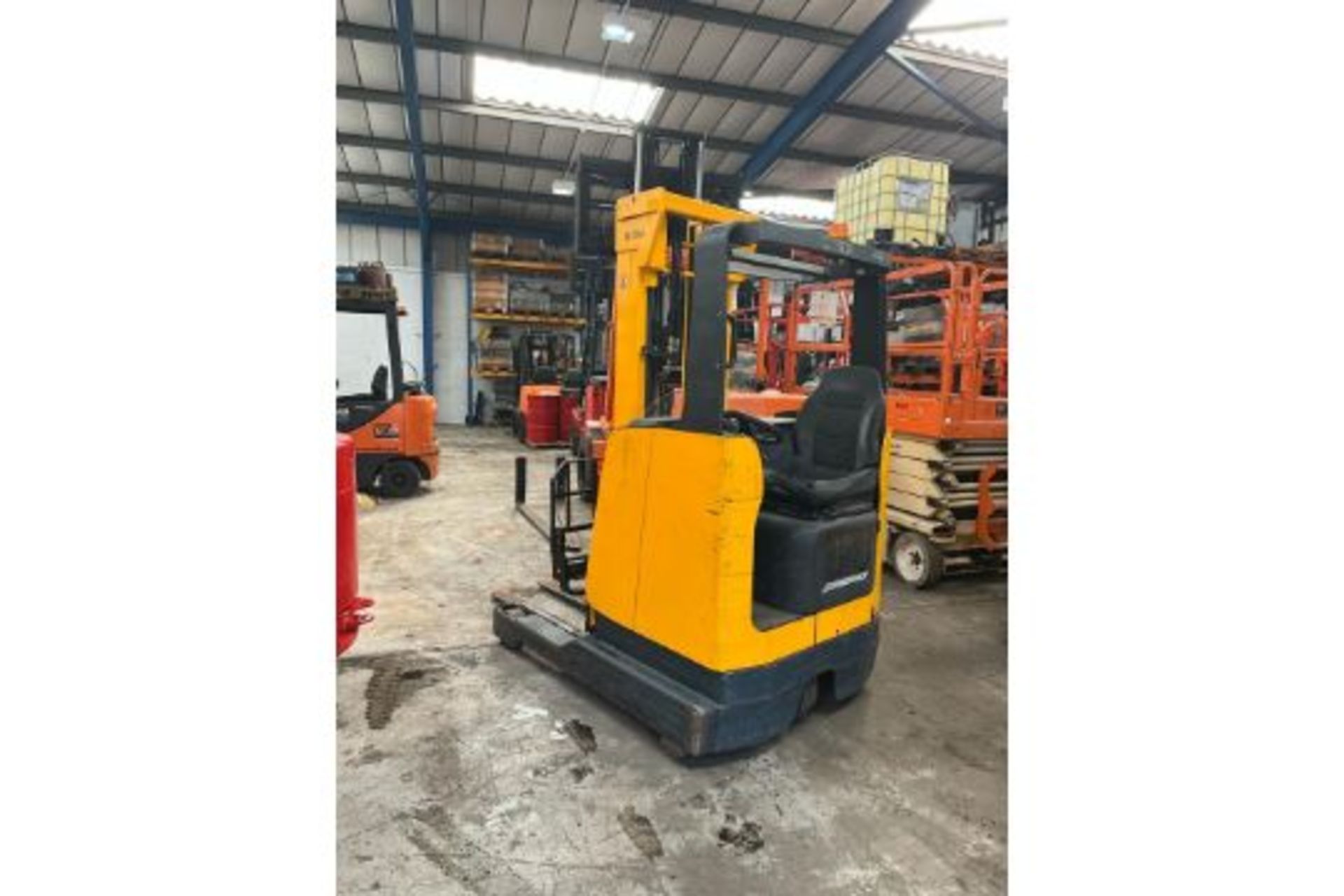 R1394 Reach Truck - Image 2 of 2