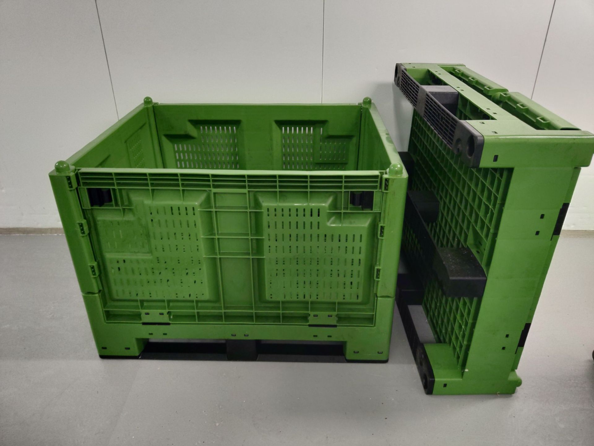 Beecraft Folding Storage Crate - Image 2 of 5