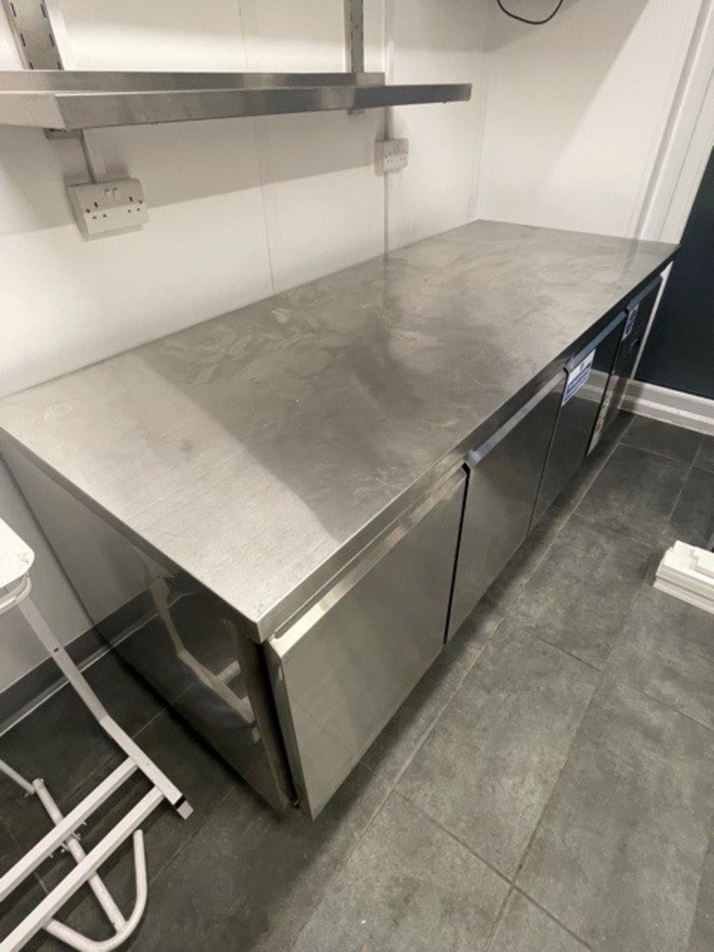 Refrigerated Counter for Bakery 3 doors - Image 3 of 3
