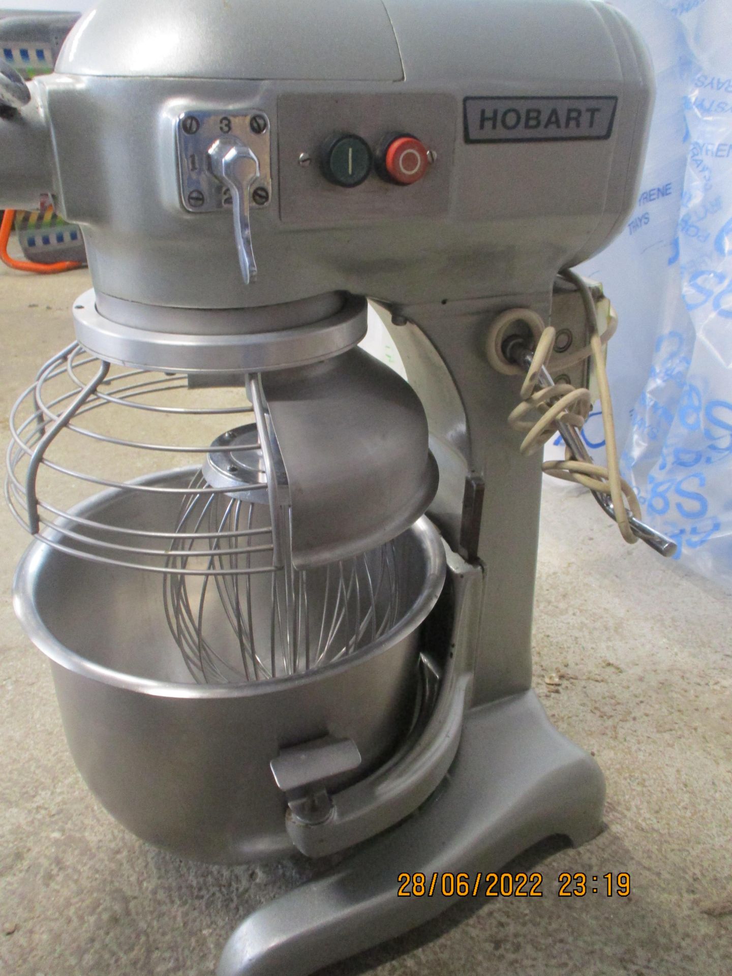 Hobart planetarymixer 20 l capacity with bowl, whisk, hook and beater - Image 4 of 5