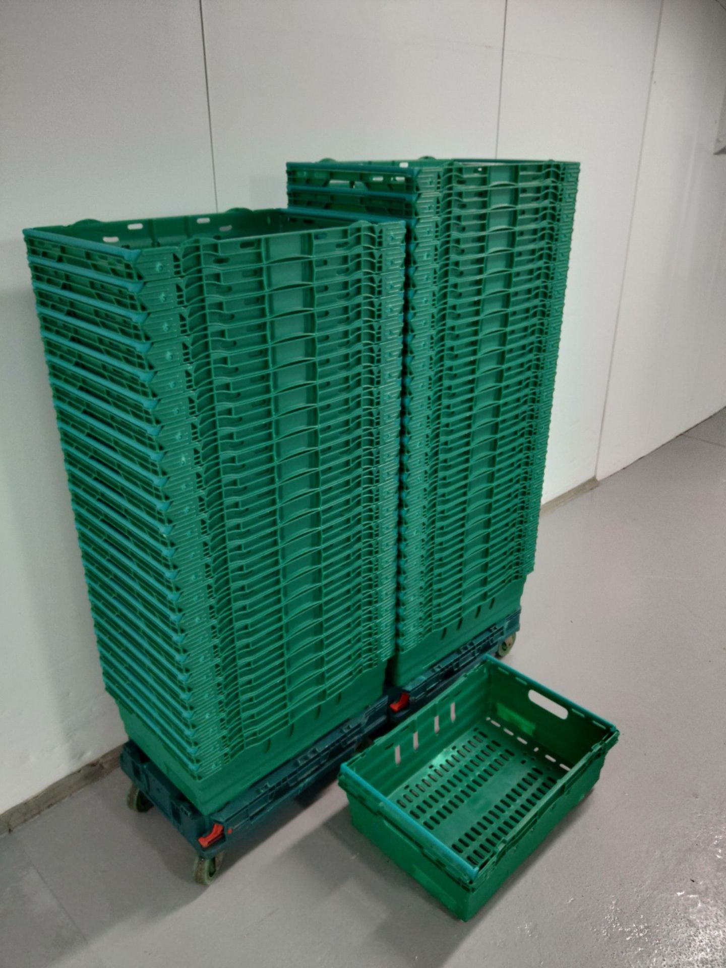 Tote Box Ventilated Supermarket Crate - Image 2 of 3