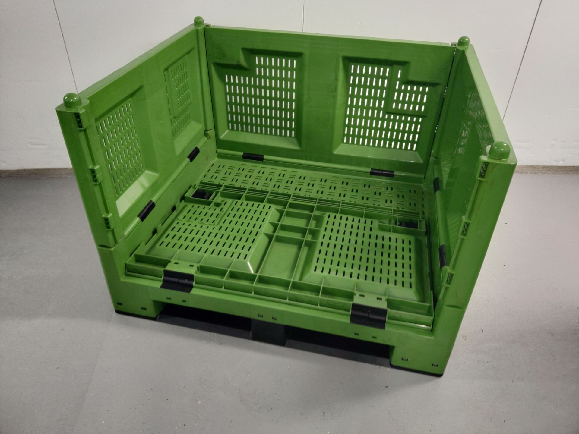Beecraft Folding Storage Crate