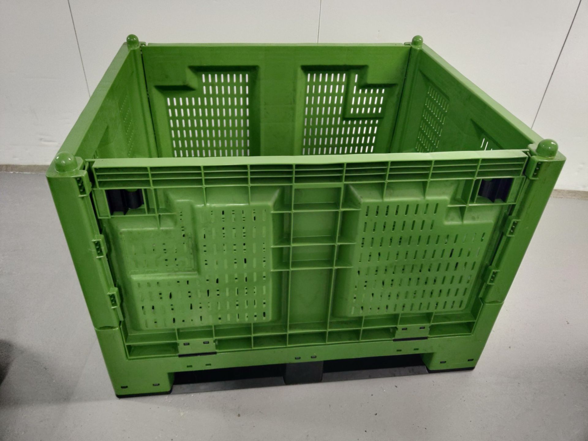 Beecraft Folding Storage Crate - Image 4 of 5