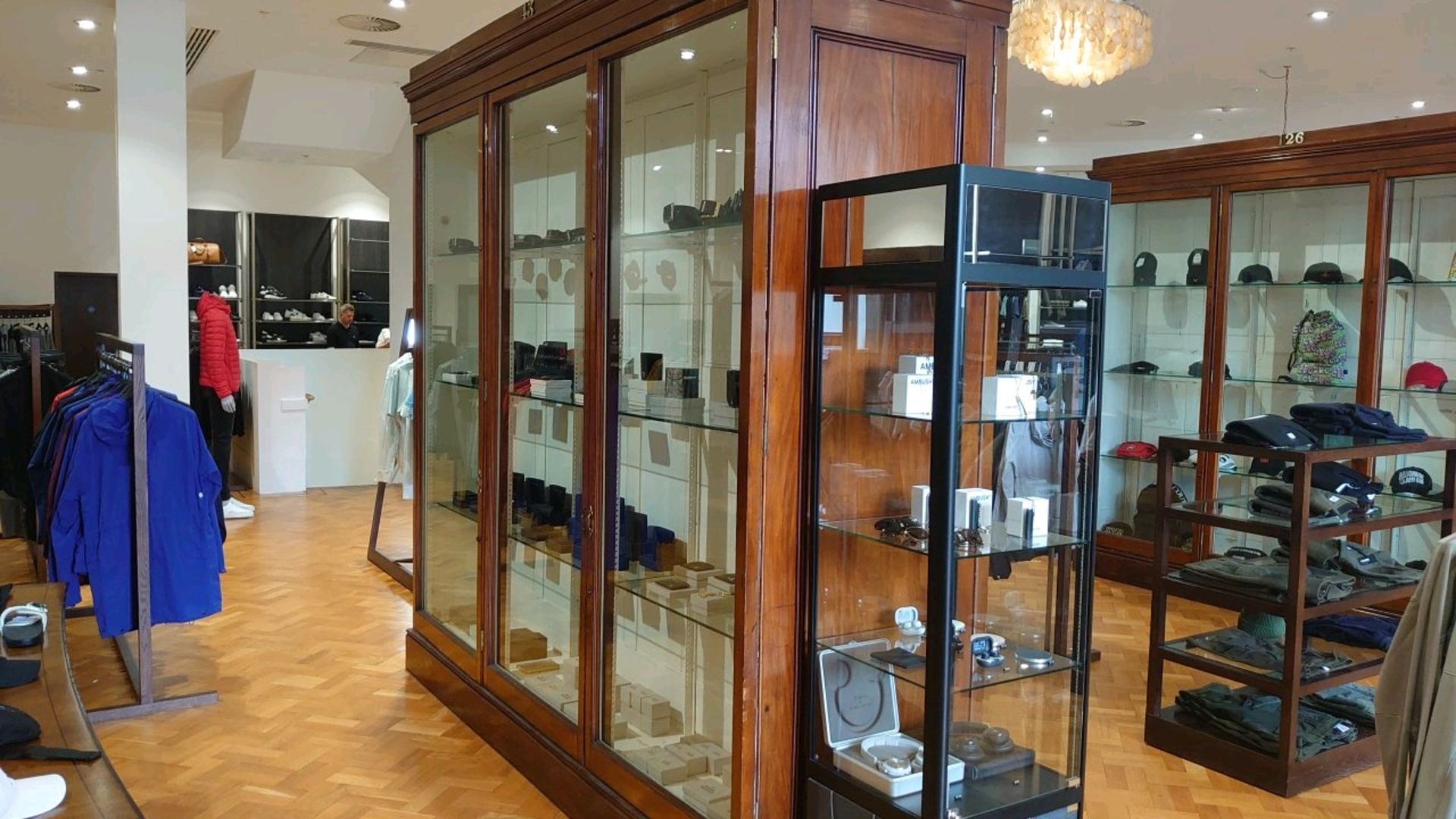 Large Front & Back Display Cabinet - Image 2 of 3