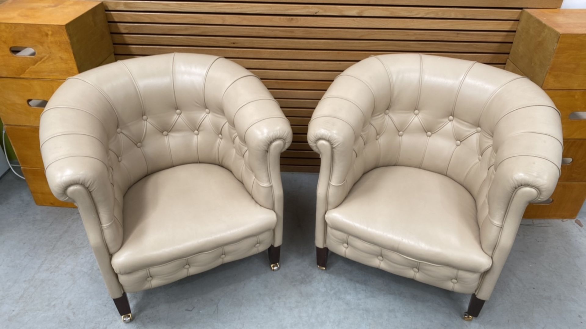 Faux-Poltrona Frau Buttoned Tub Accent Armchair X2 - Image 2 of 4