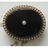 Victorian 15ct Gold Onyx & Seed Pearl Antique Locket Brooch