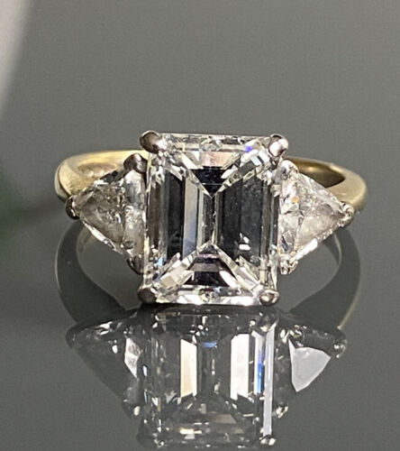 18ct Gold Diamond Solitaire Emerald Cut Ring