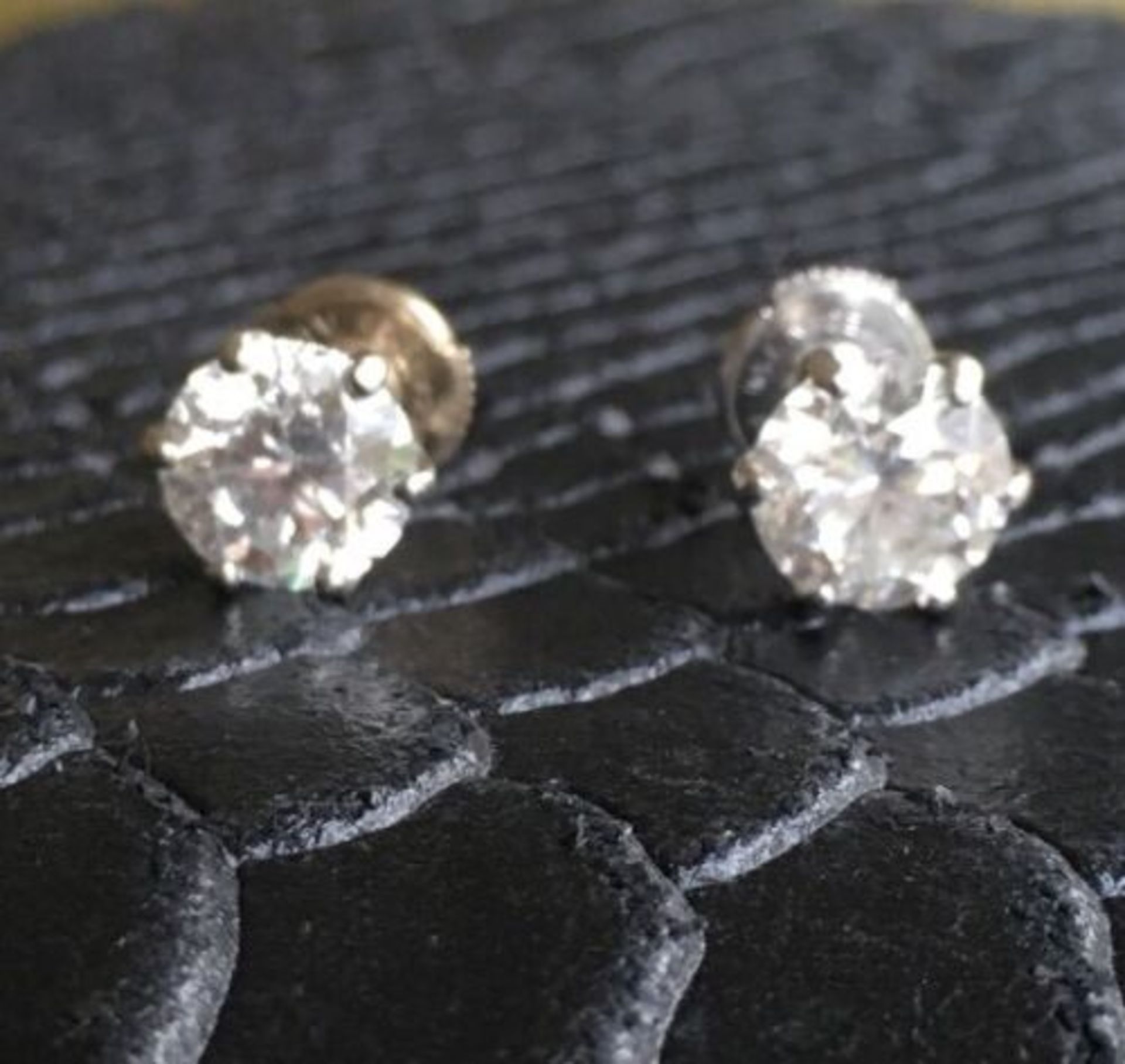 3.60ct Diamond Solitaire Earrings 18ct Gold Studs - Image 9 of 12