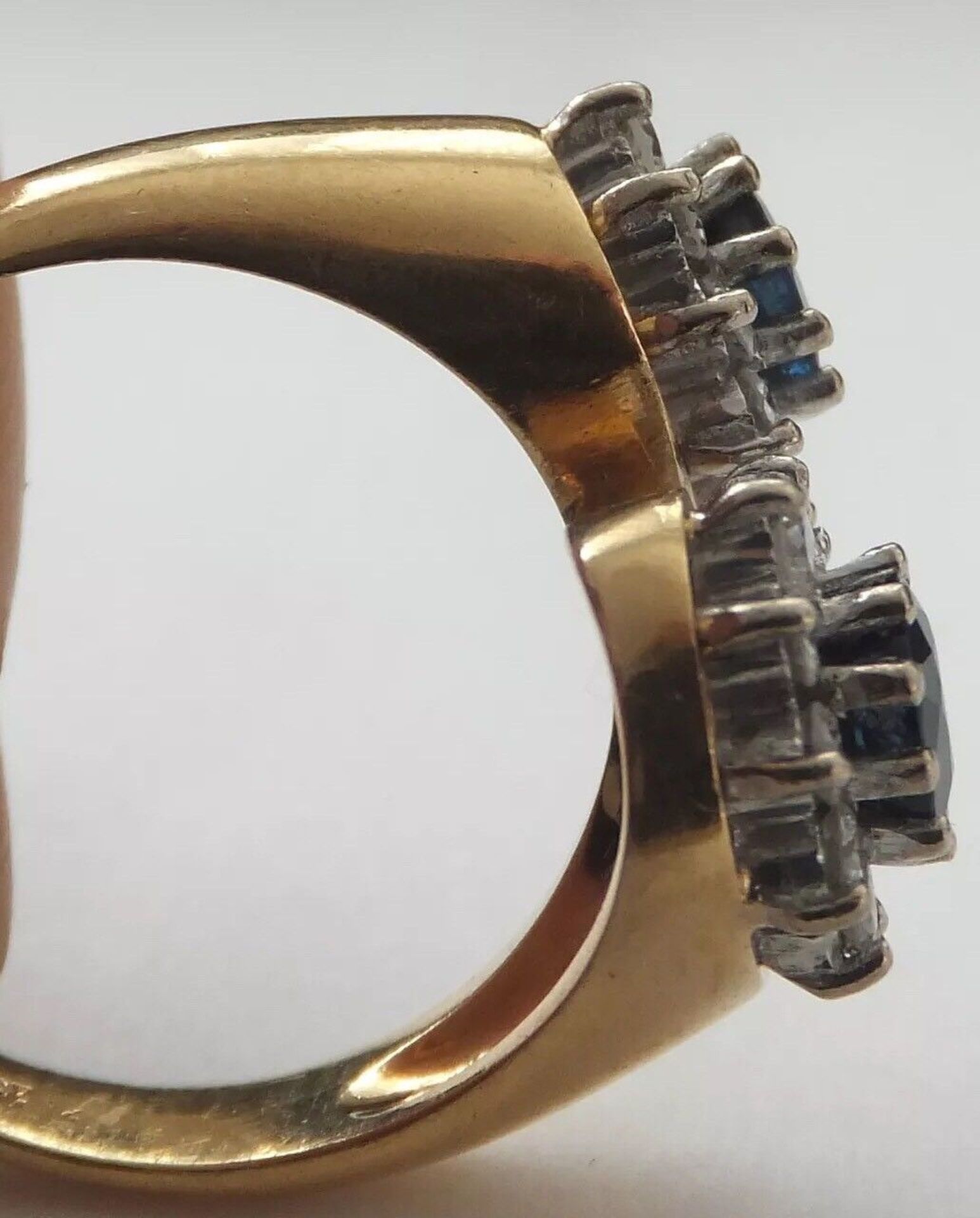 Vintage 18ct Gold Sapphire & Diamond Ring - Image 4 of 6