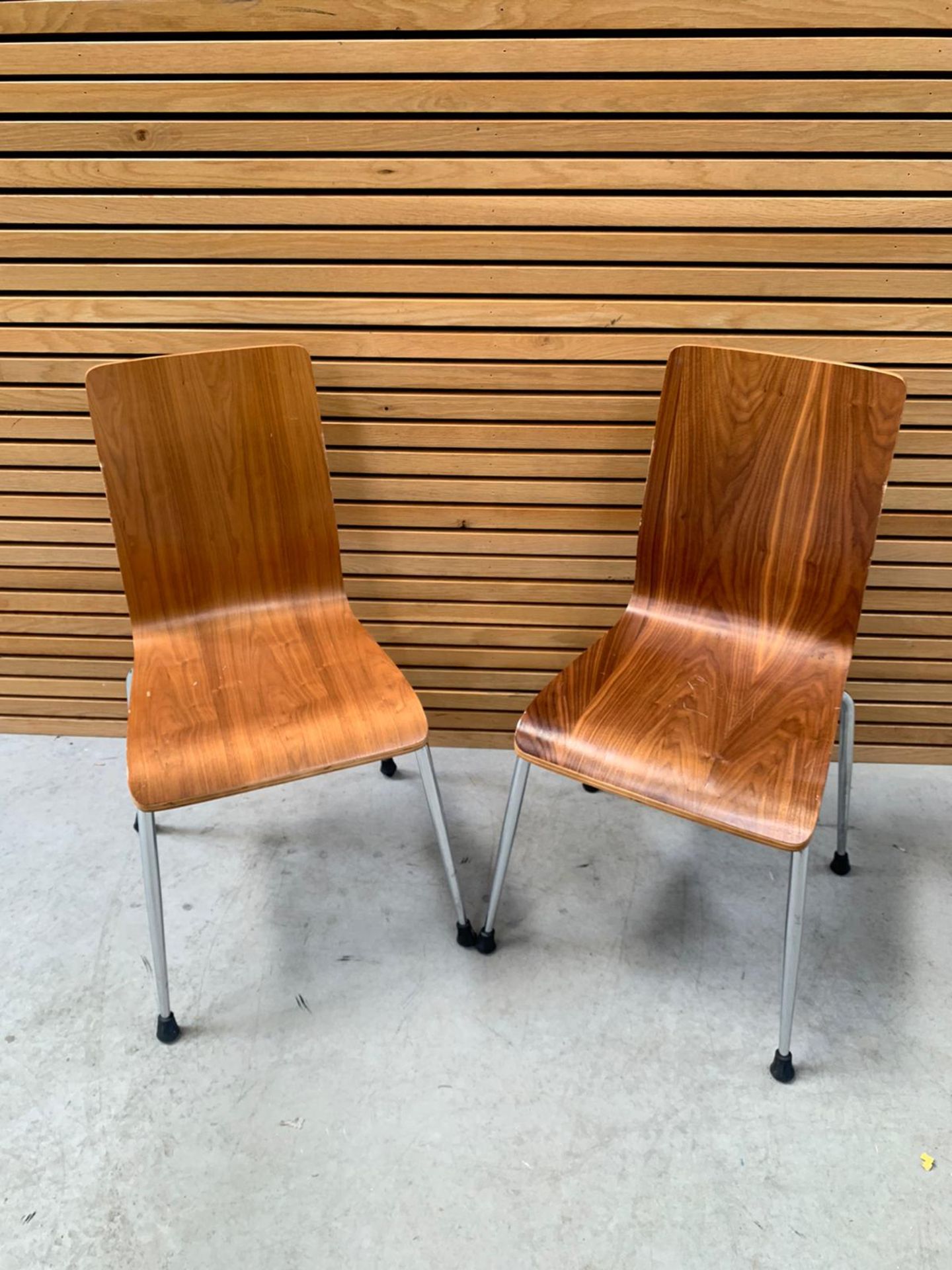 Oak Woodgrain Effect Commercial Grade Chairs - Image 4 of 10
